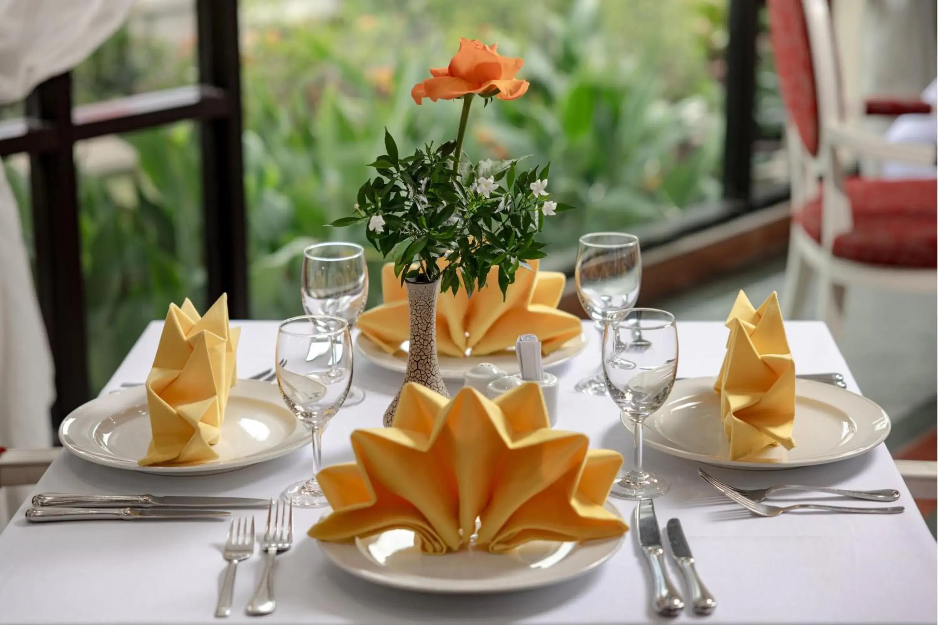 Restaurant/places to eat in Oriental Palace Apartments Hanoi Restaurant/places to eat in Oriental Palace Apartments Hanoi