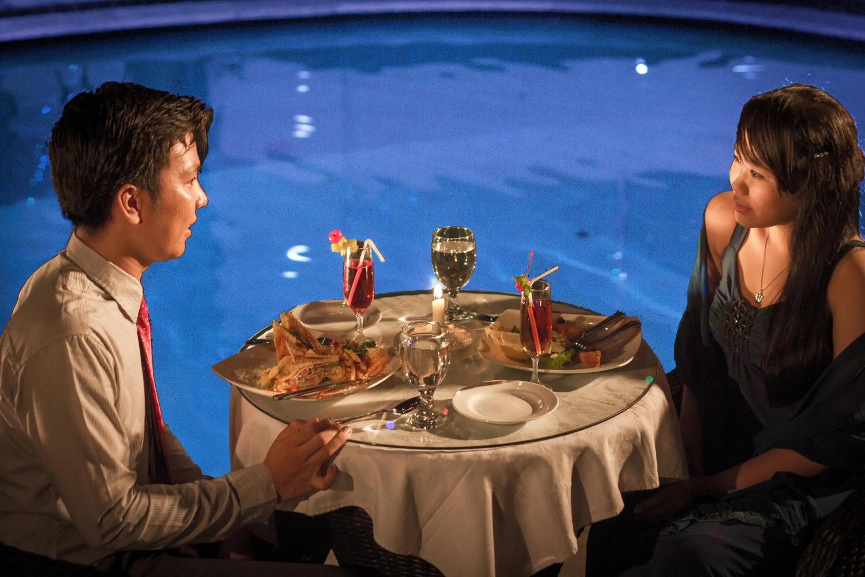 Swimming pool in Travellers Suites Serviced Apartments