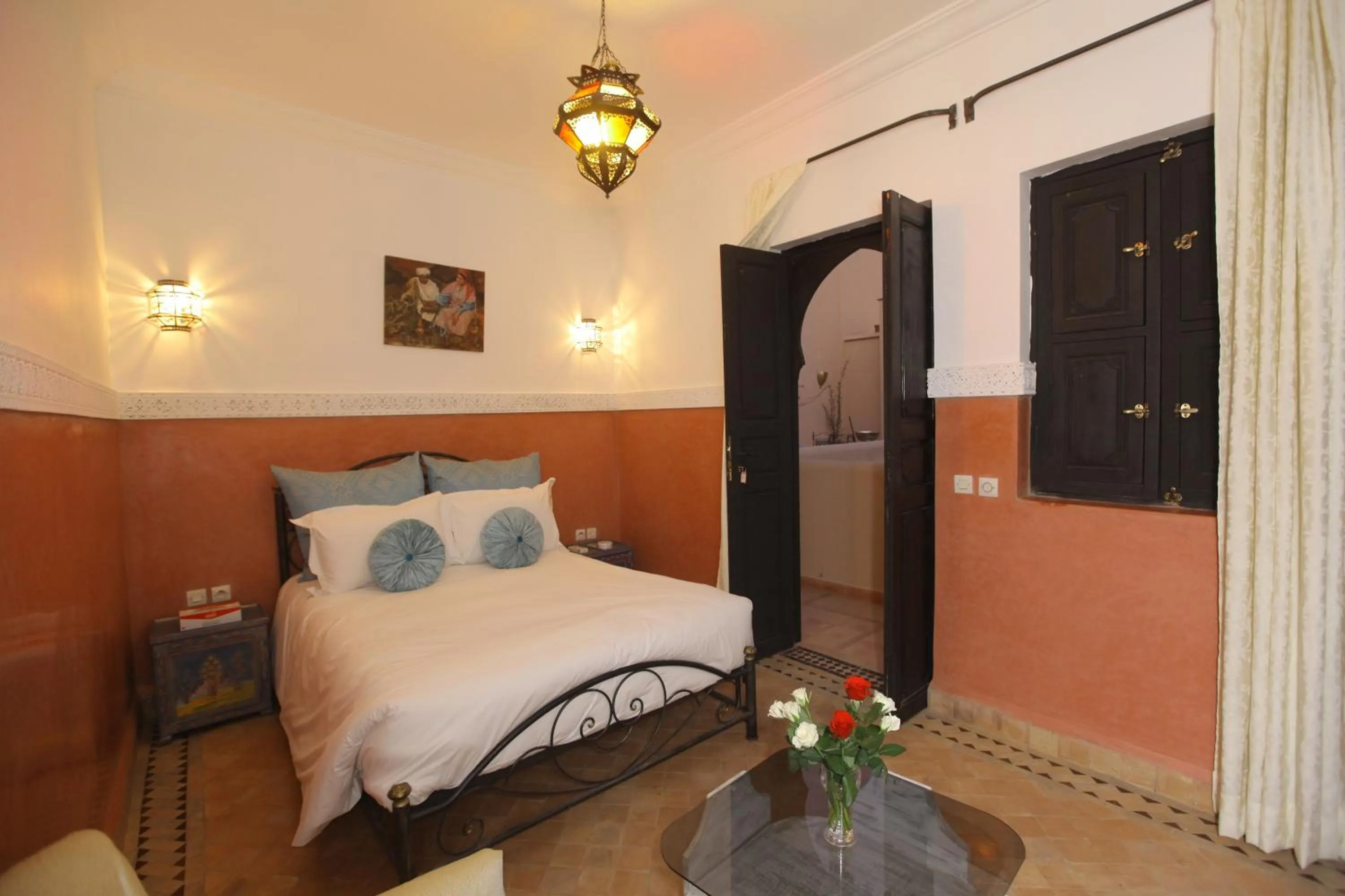 Photo of the whole room, Bed in Riad Ciel d'Orient