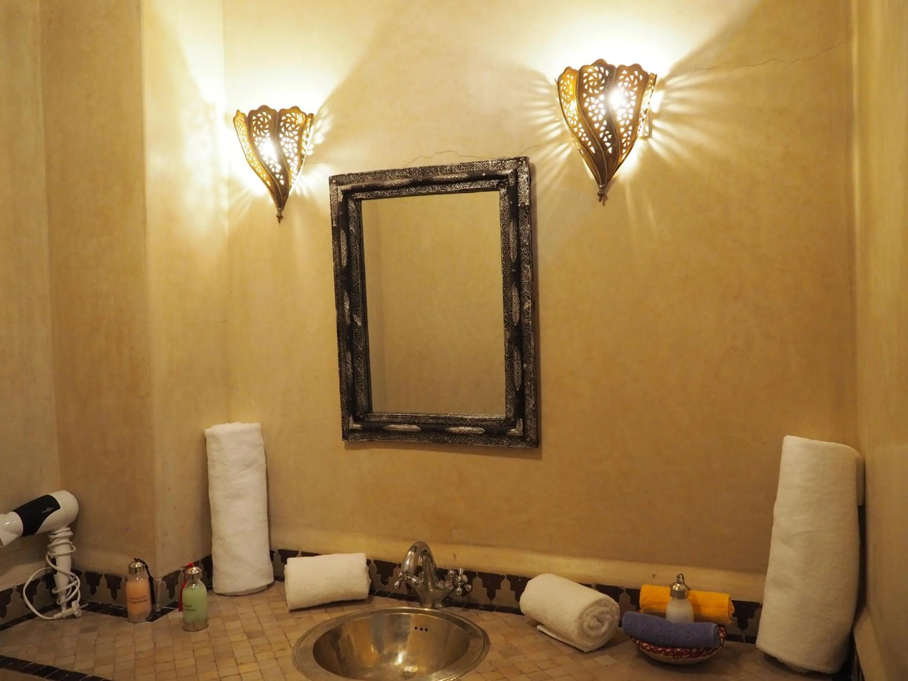 Bathroom in Riad Ciel d'Orient