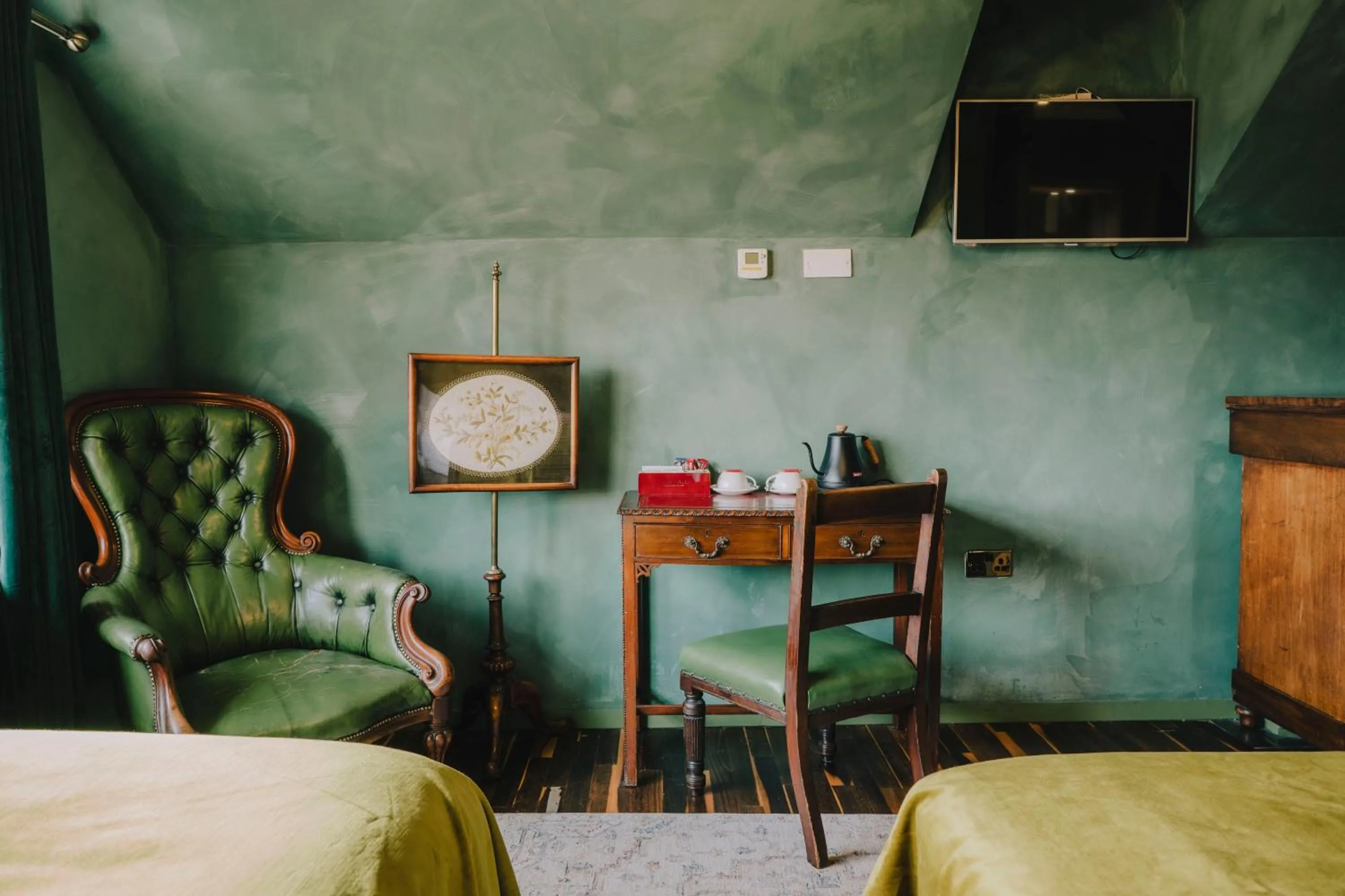 Bedroom, Bed in The Galaxie