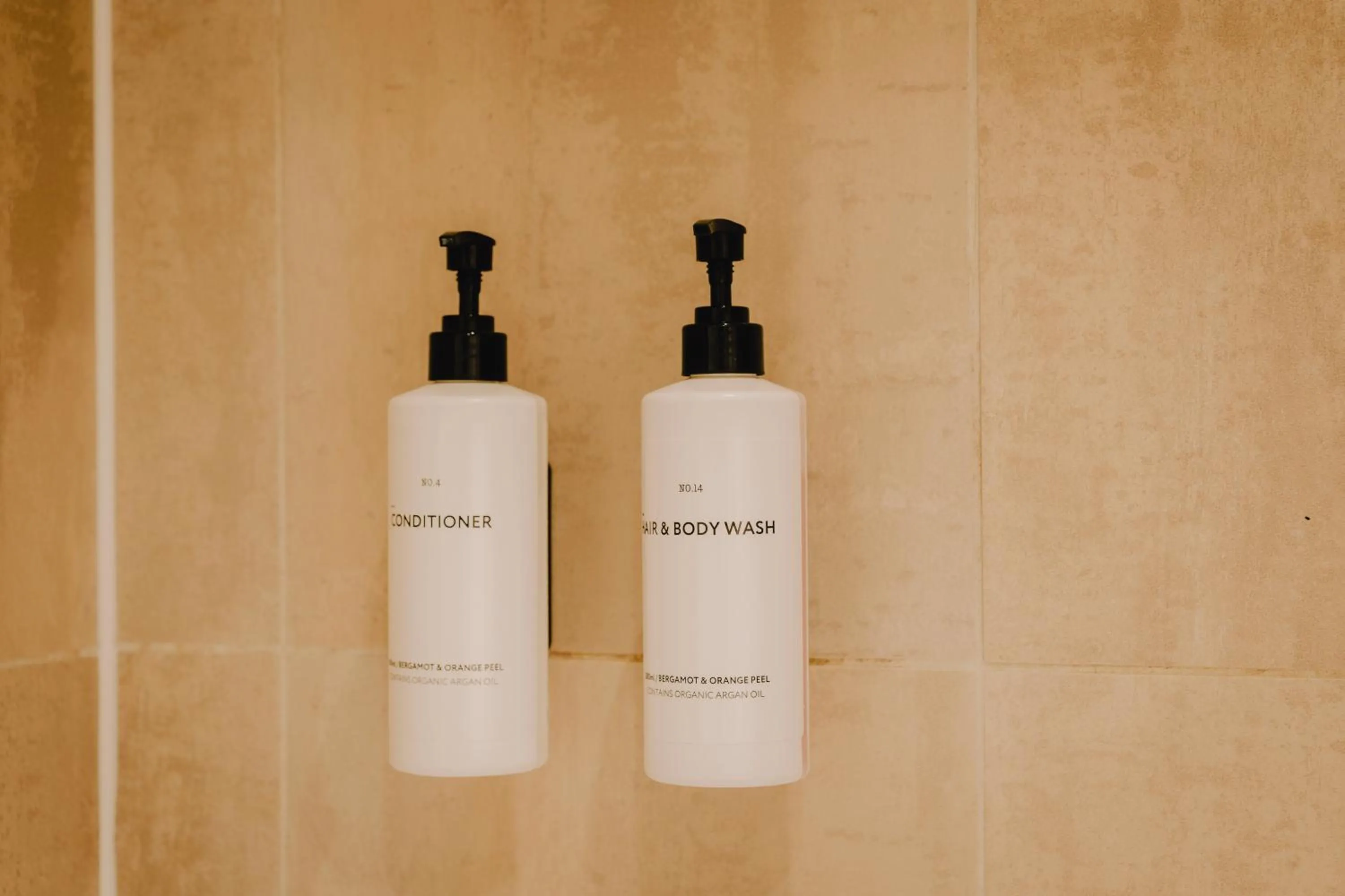 Bathroom in The Galaxie