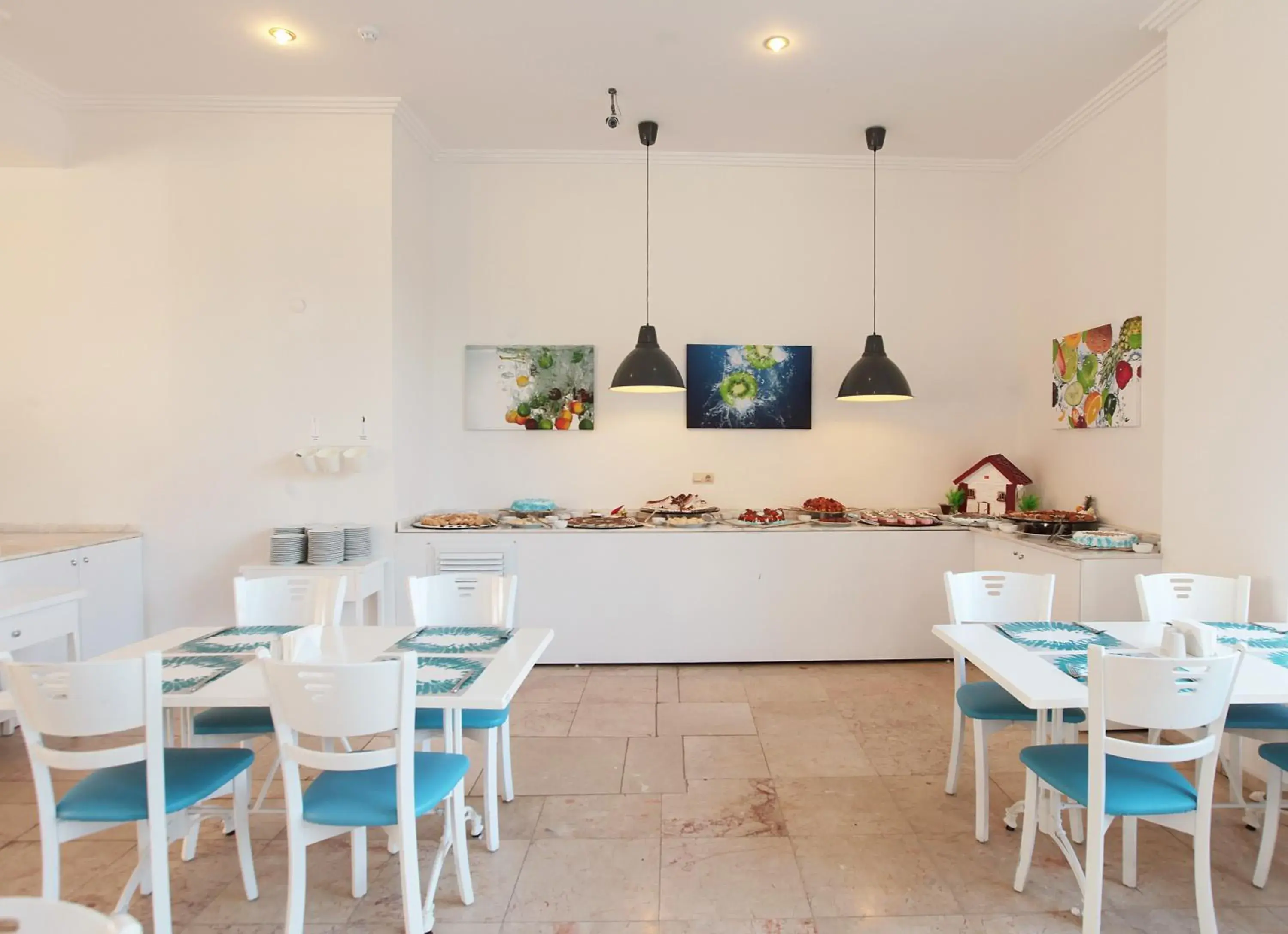 Restaurant/places to eat in Arora Hotel Restaurant/places to eat in Arora Hotel