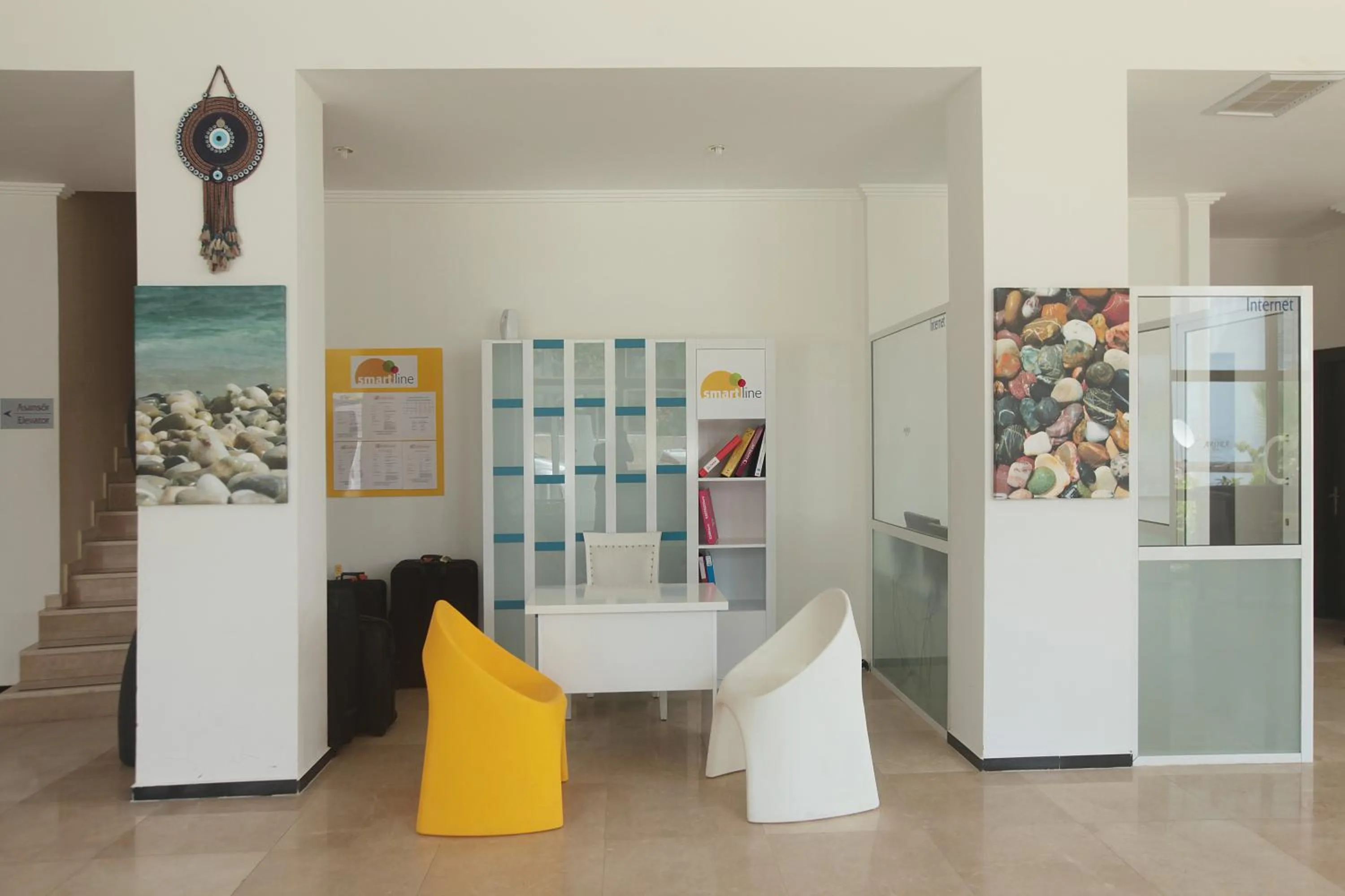 Lobby or reception in Arora Hotel