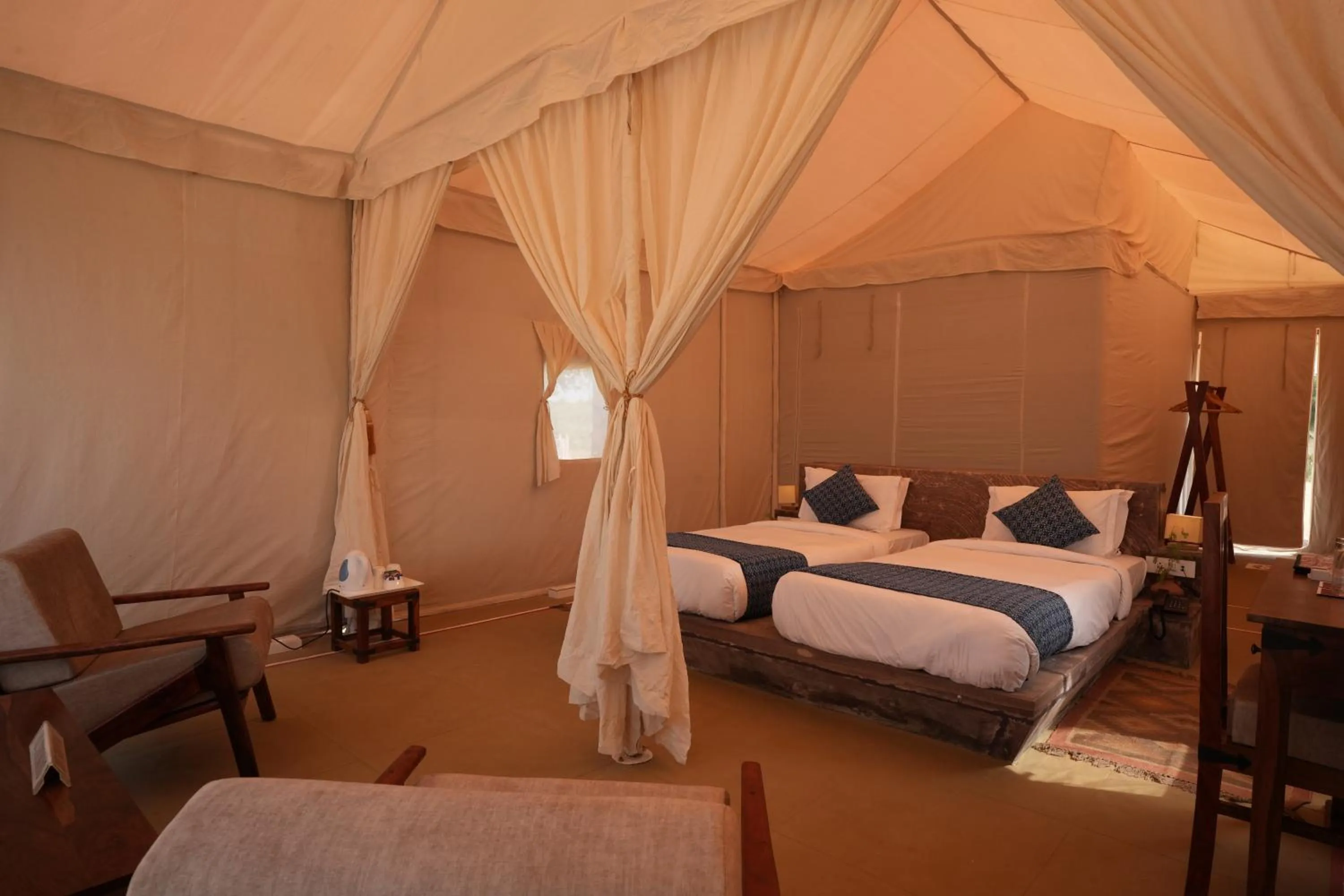 Living room, Bed in Dhora Desert Resort And Spa