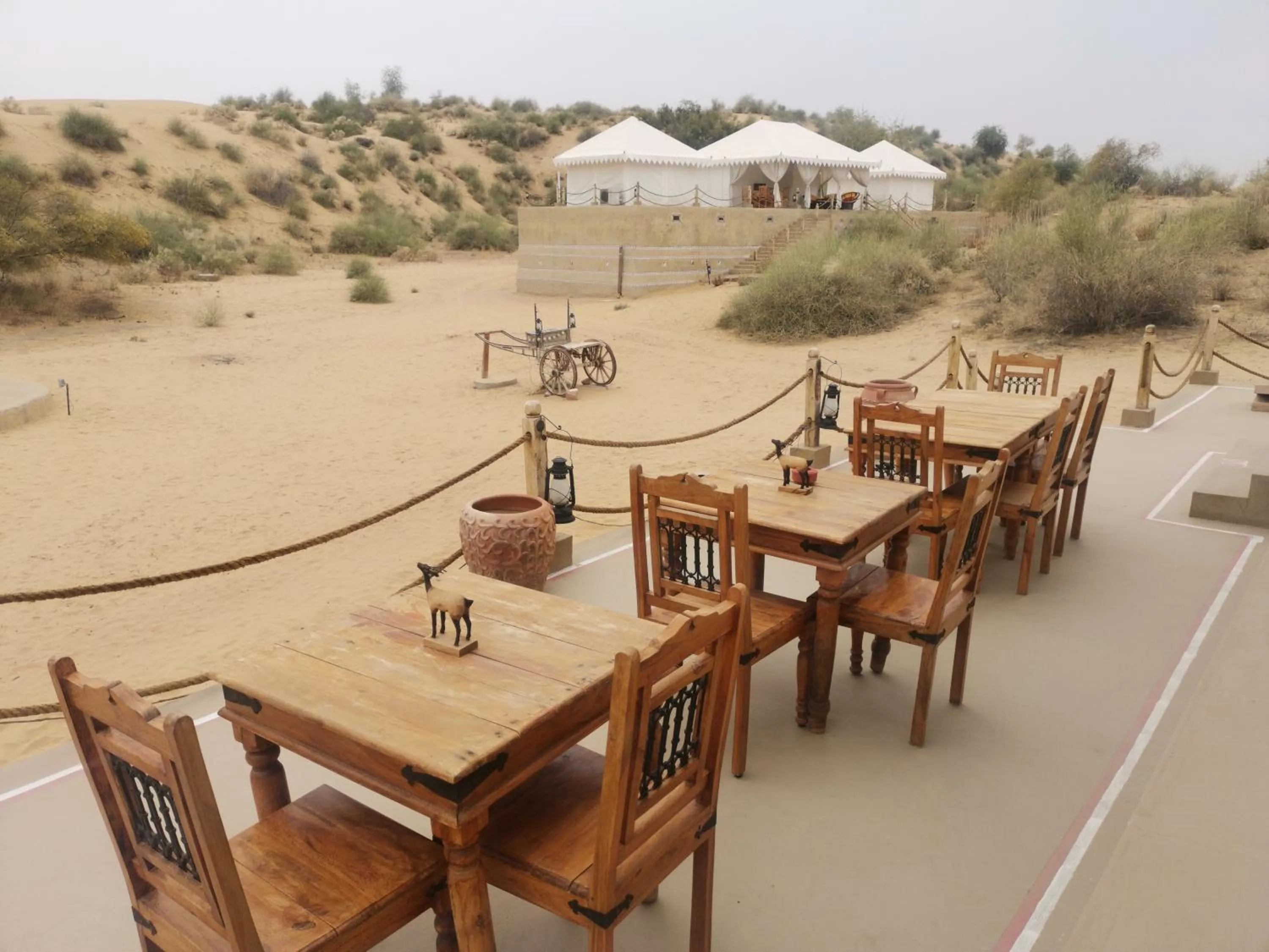 Restaurant/places to eat in Dhora Desert Resort And Spa