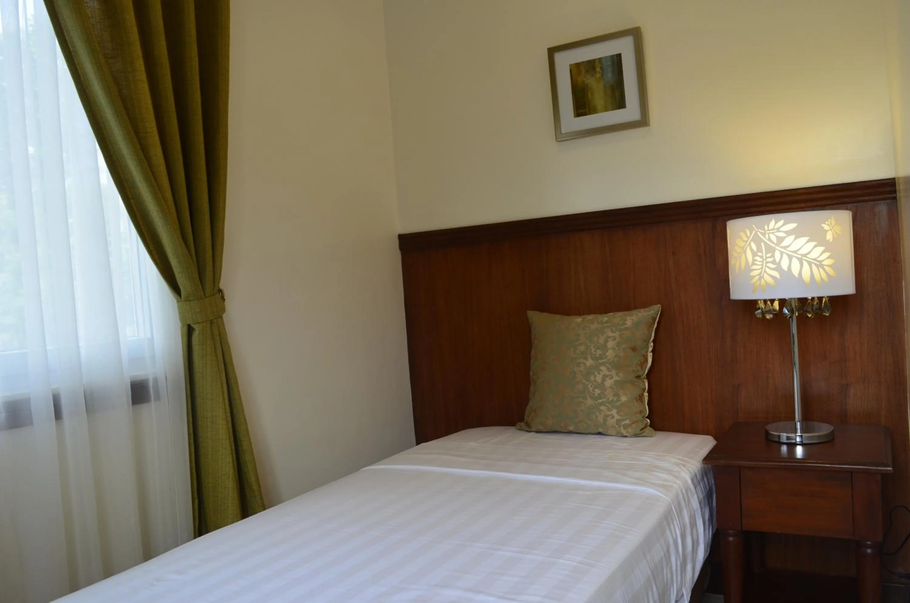 Bedroom, Bed in Grand Isabella Residences