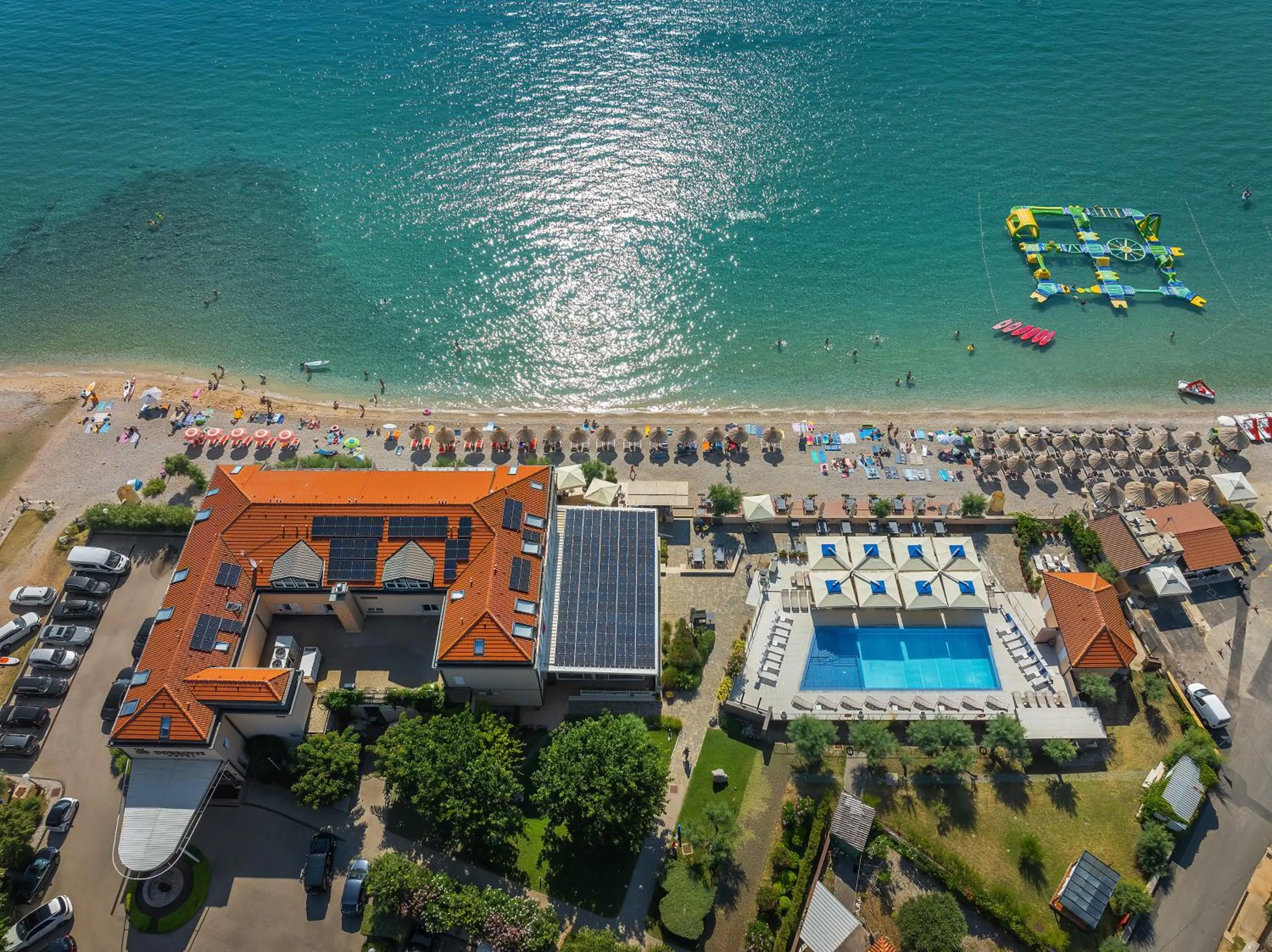 Hotel Dobrovit