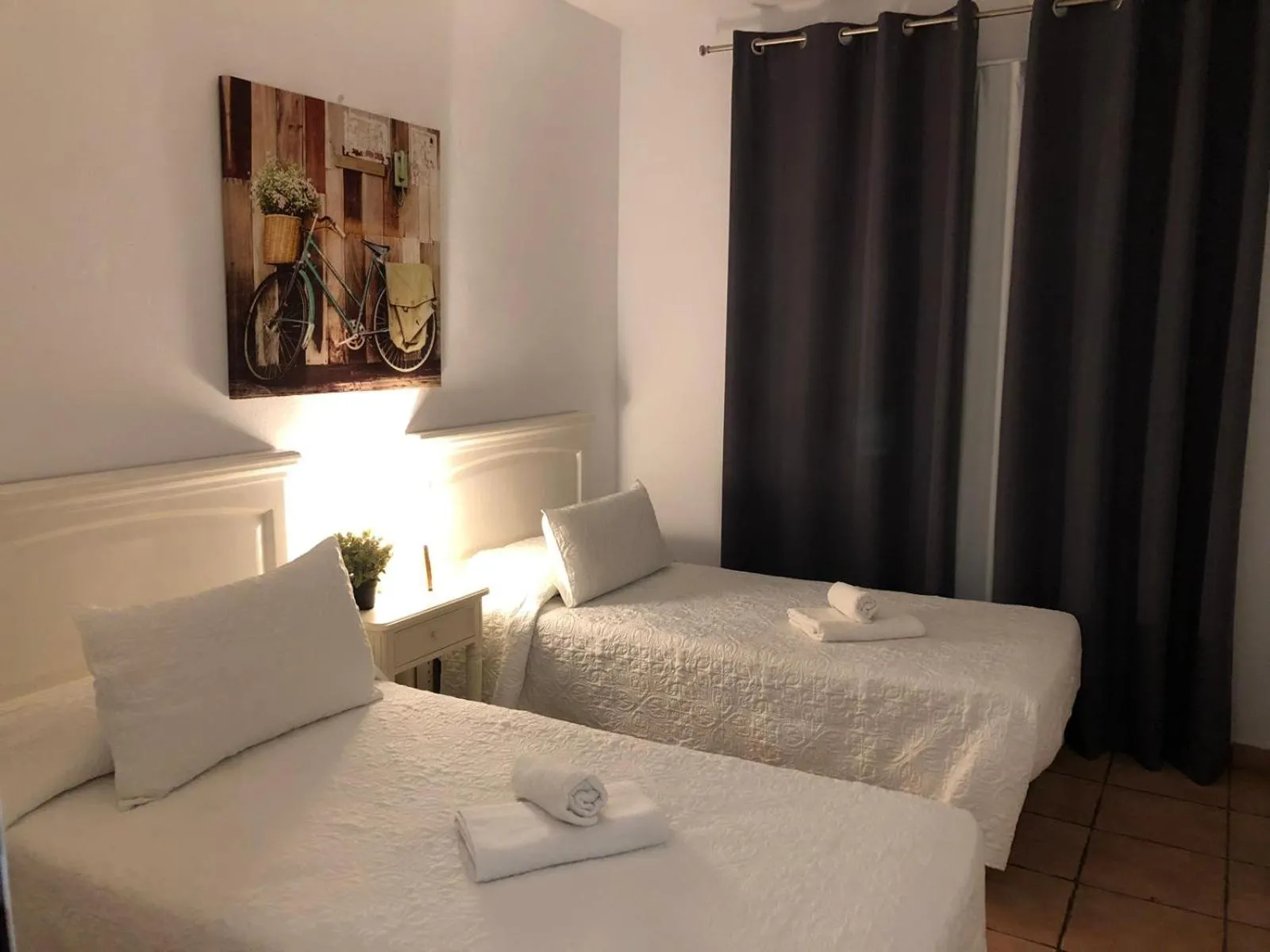 Bedroom, Bed in Apartamento Centrico Corrralejo