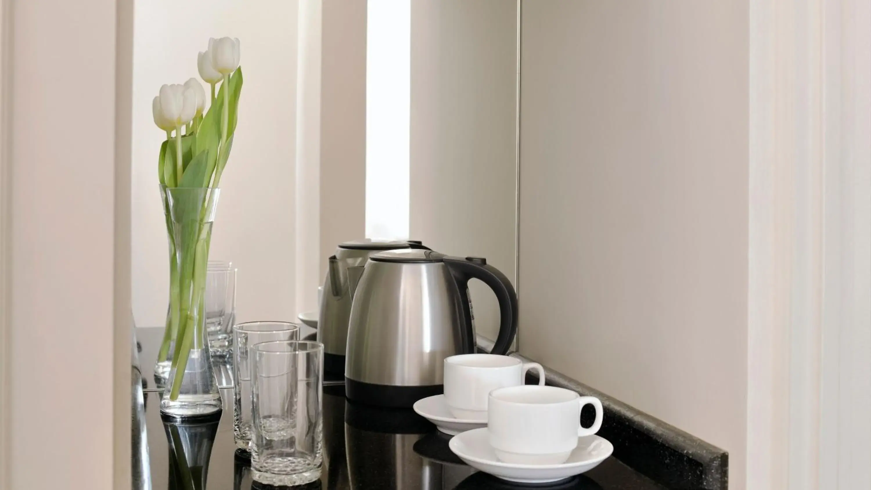 Photo of the whole room in InterContinental Dar Al Iman Madinah by IHG Photo of the whole room in InterContinental Dar Al Iman Madinah by IHG