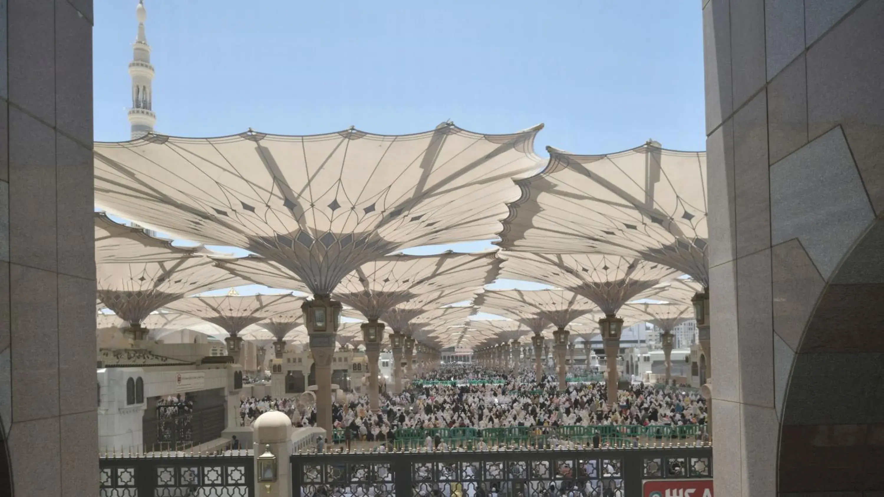 Property building in InterContinental Dar Al Iman Madinah by IHG Property building in InterContinental Dar Al Iman Madinah by IHG