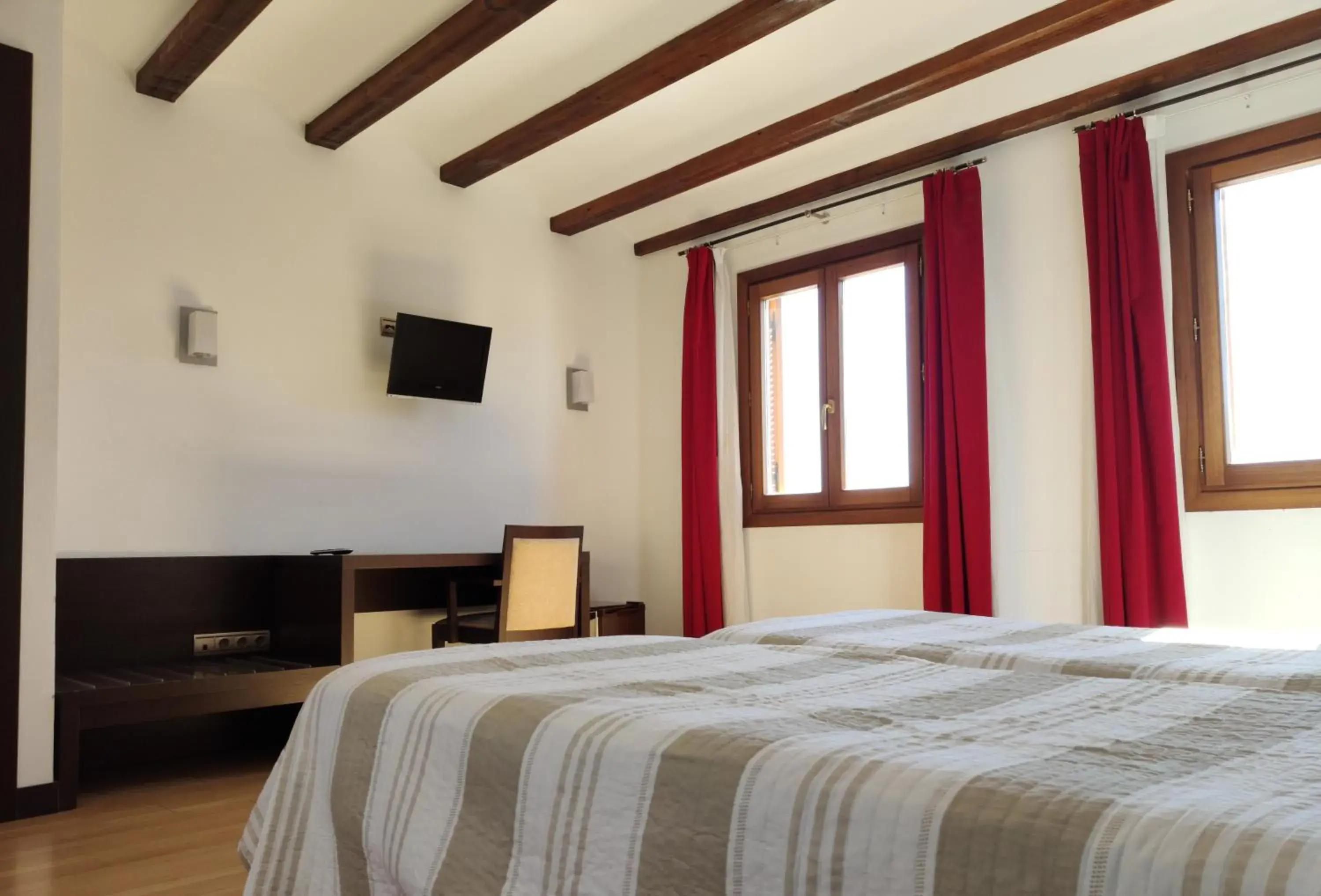 Photo of the whole room in Hotel Rey Sancho Photo of the whole room in Hotel Rey Sancho