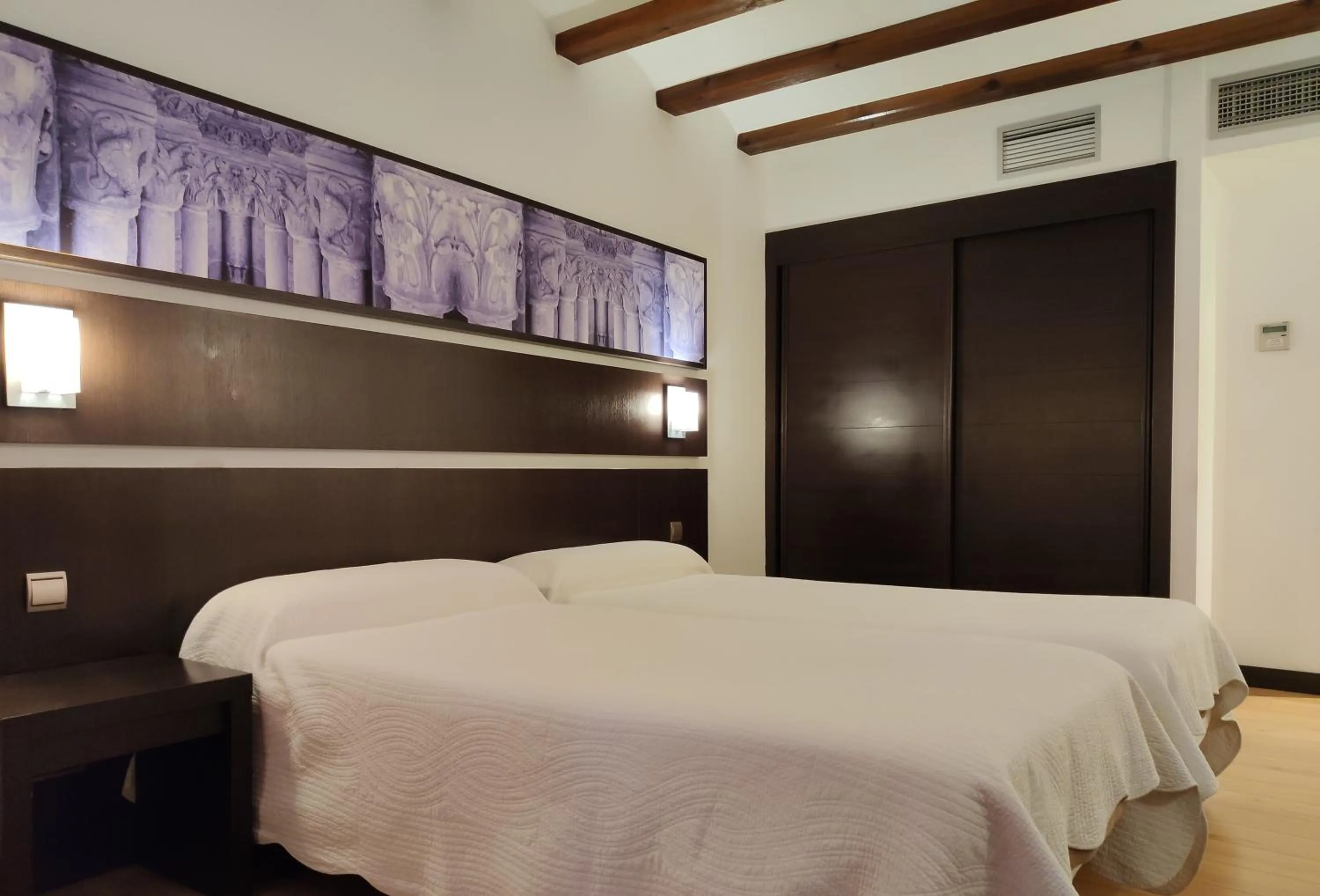 Photo of the whole room in Hotel Rey Sancho