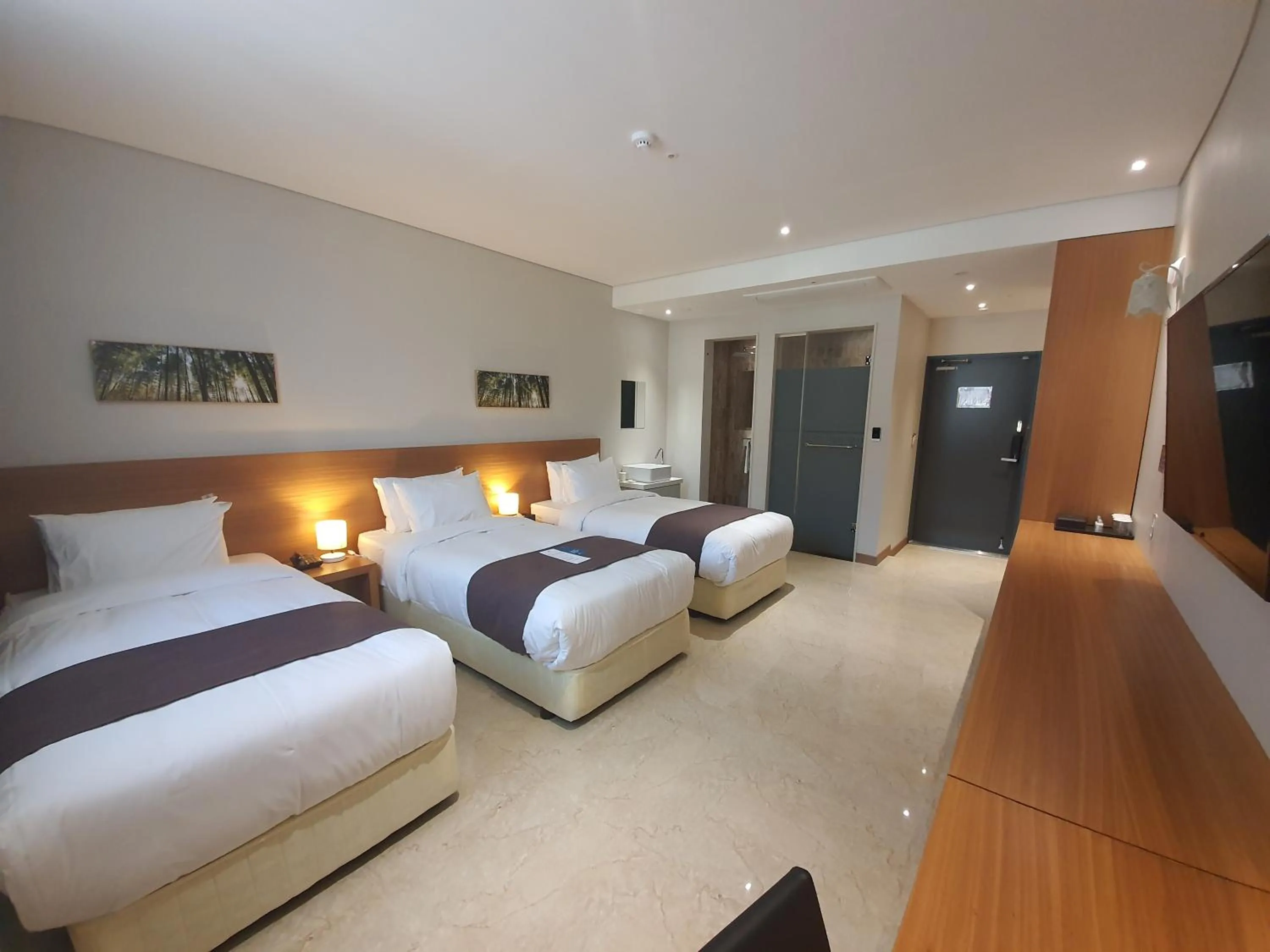 Decorative detail, Bed in Benikea Hotel Yangsan