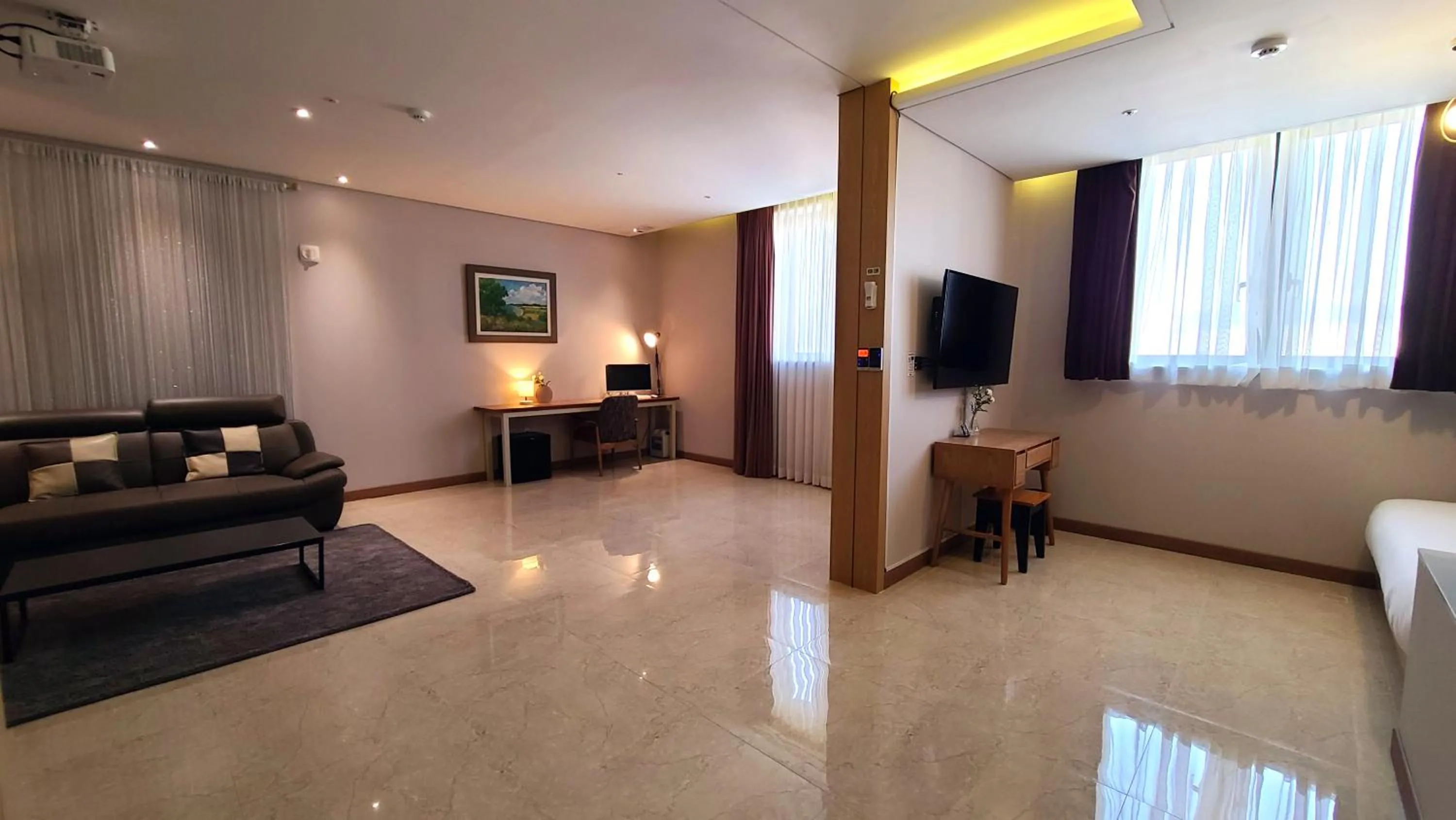 Seating area in Benikea Hotel Yangsan