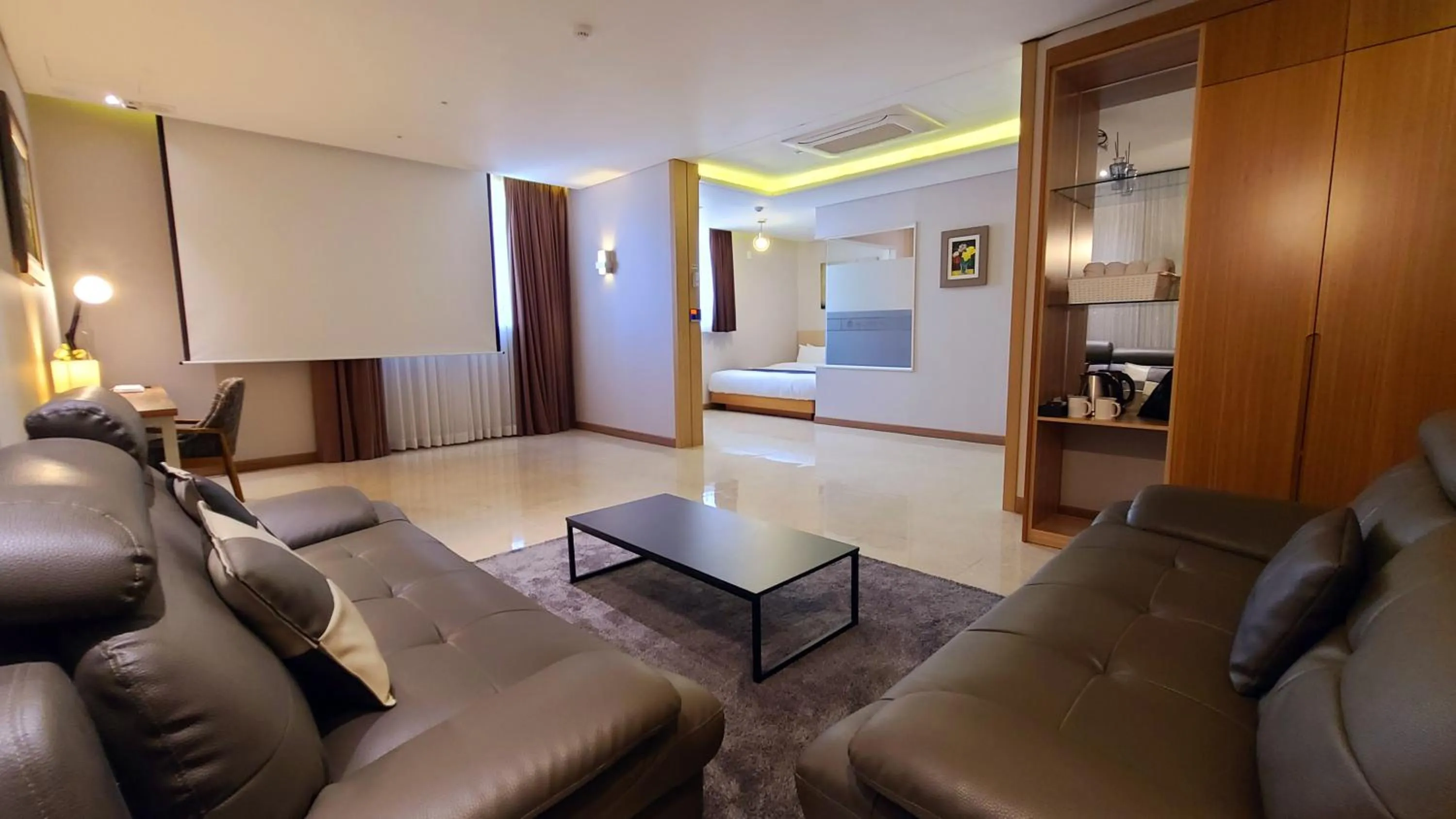 Seating area in Benikea Hotel Yangsan