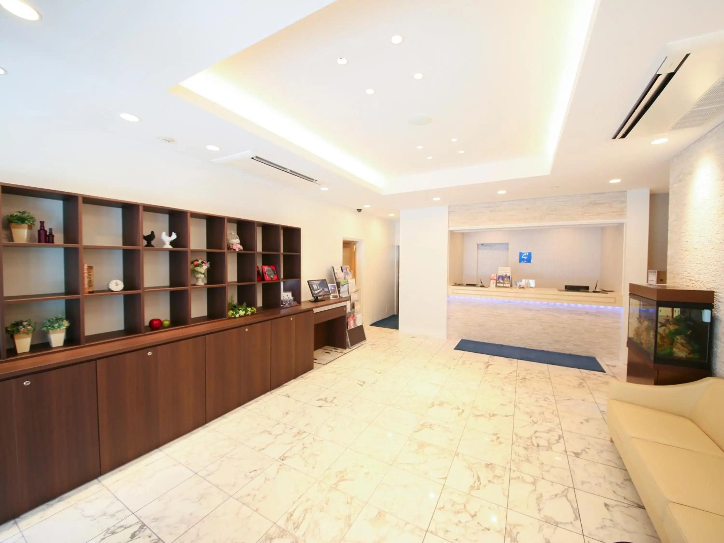 Lobby or reception, Bed in Urbain Tokyo Haneda Kamata Lobby or reception, Bed in Urbain Tokyo Haneda Kamata