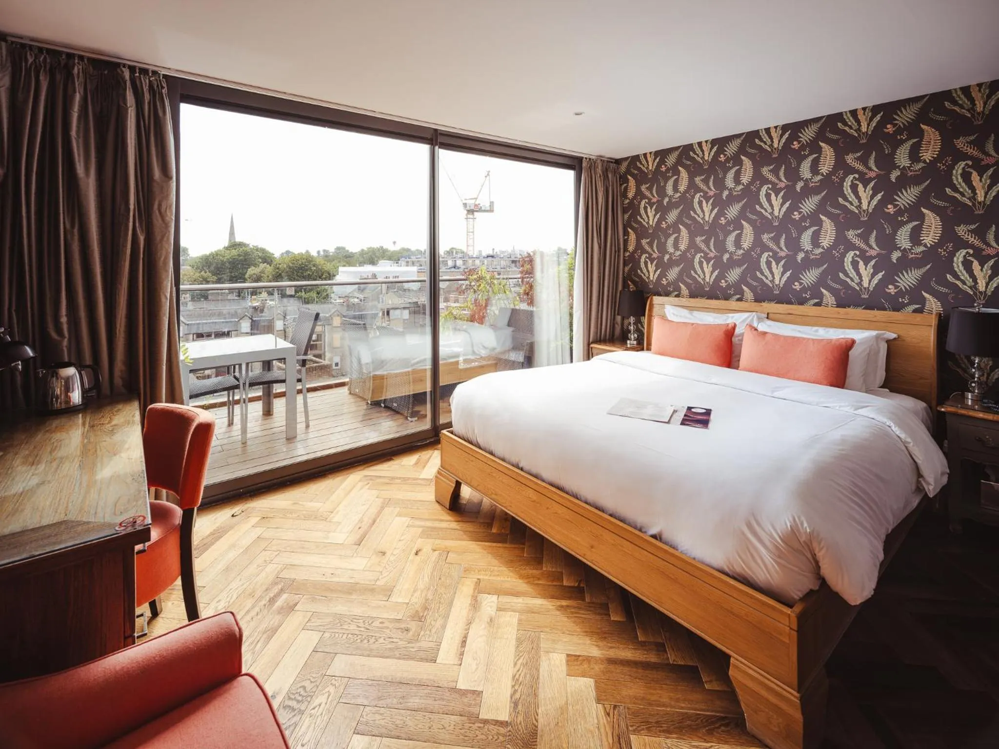 Bed in The Varsity Hotel & Spa