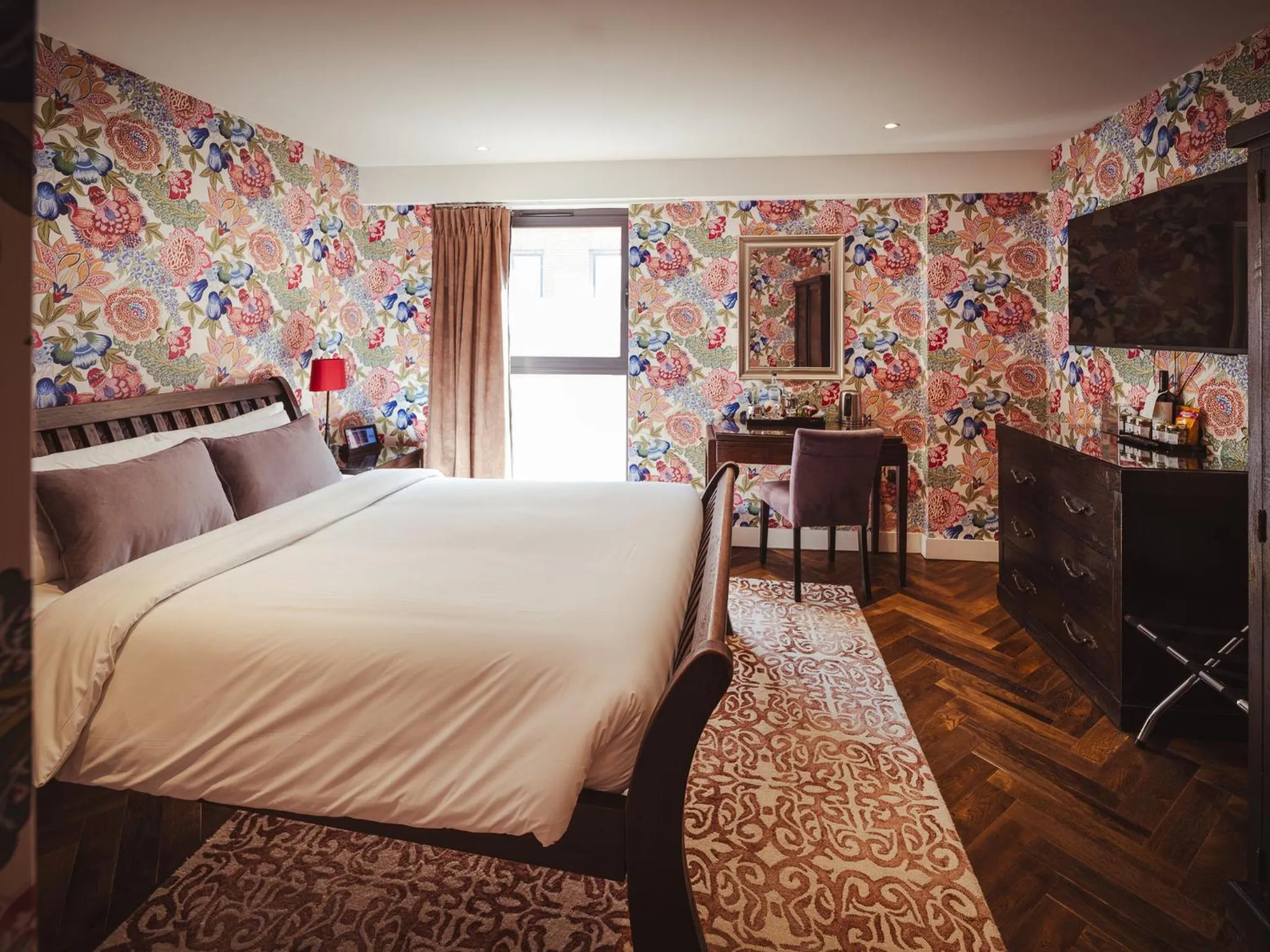 Bed in The Varsity Hotel & Spa