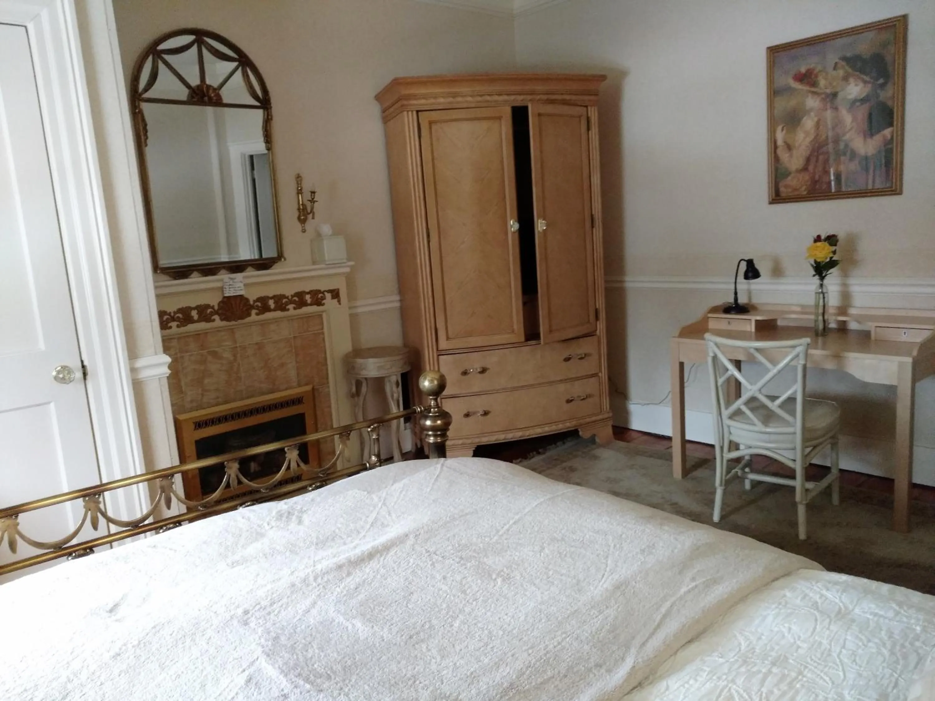 Bed in Daniel Stebbins B and B