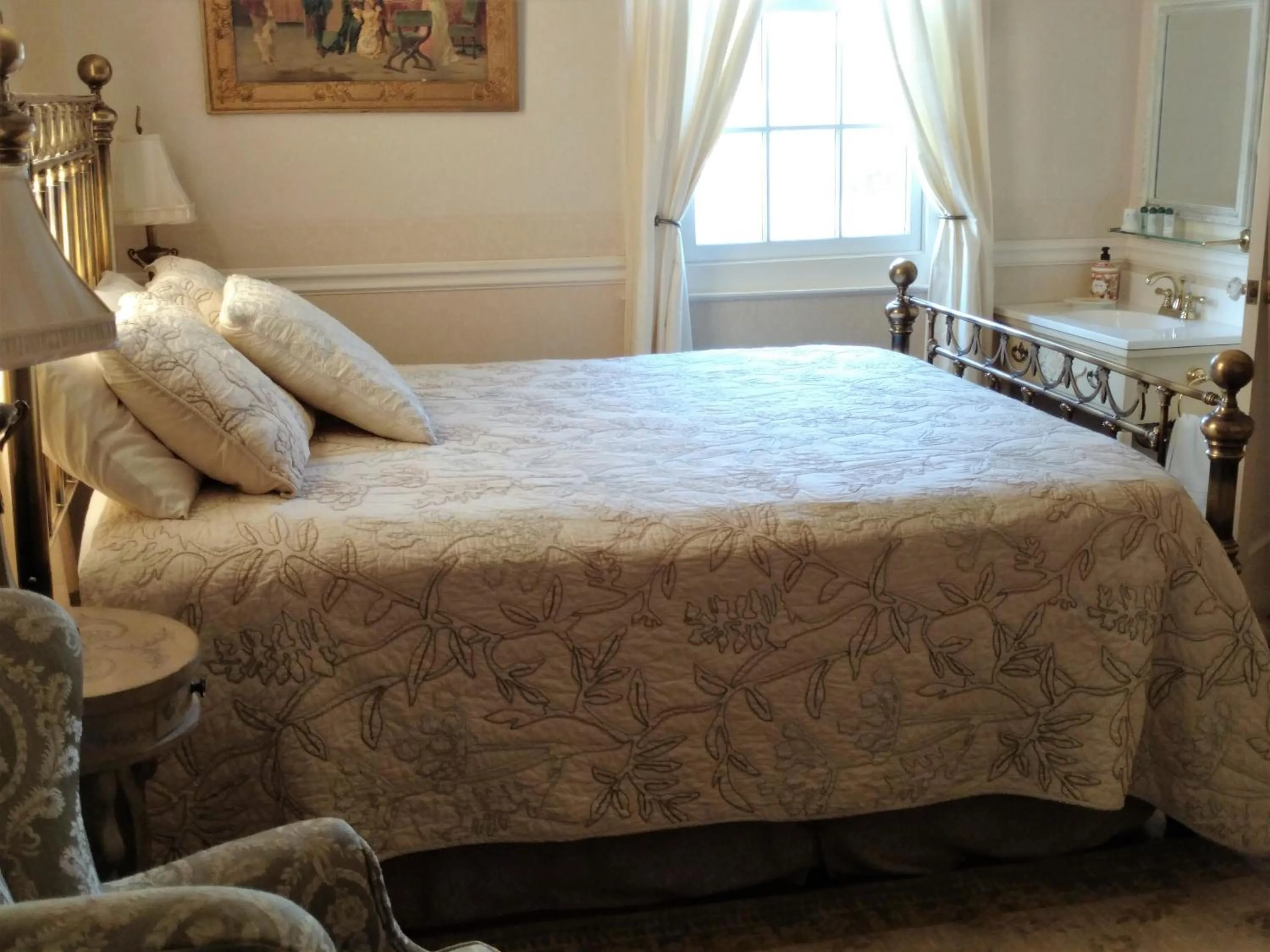 Bed in Daniel Stebbins B and B