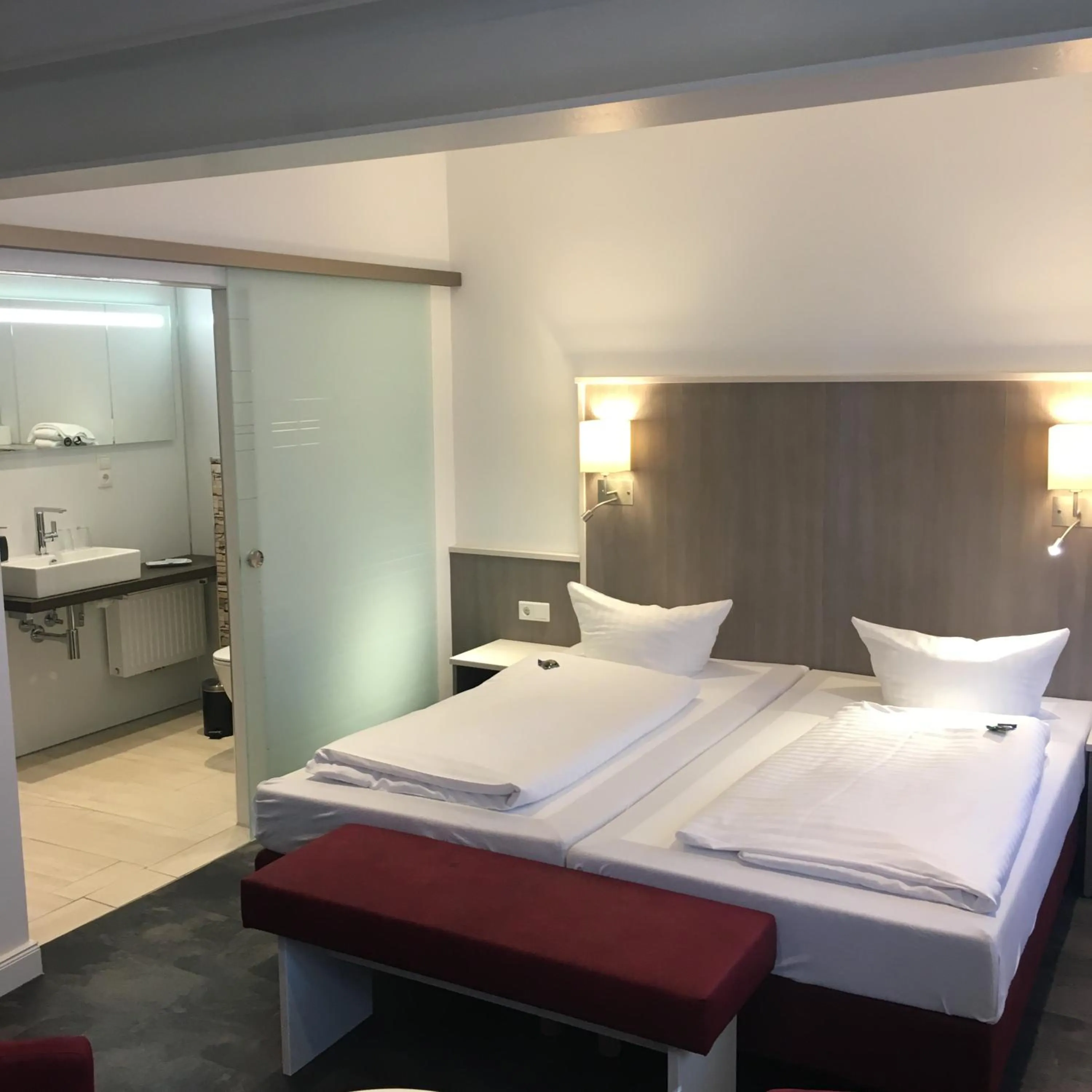 Bed in WH Hotels Papenburg Zentrum