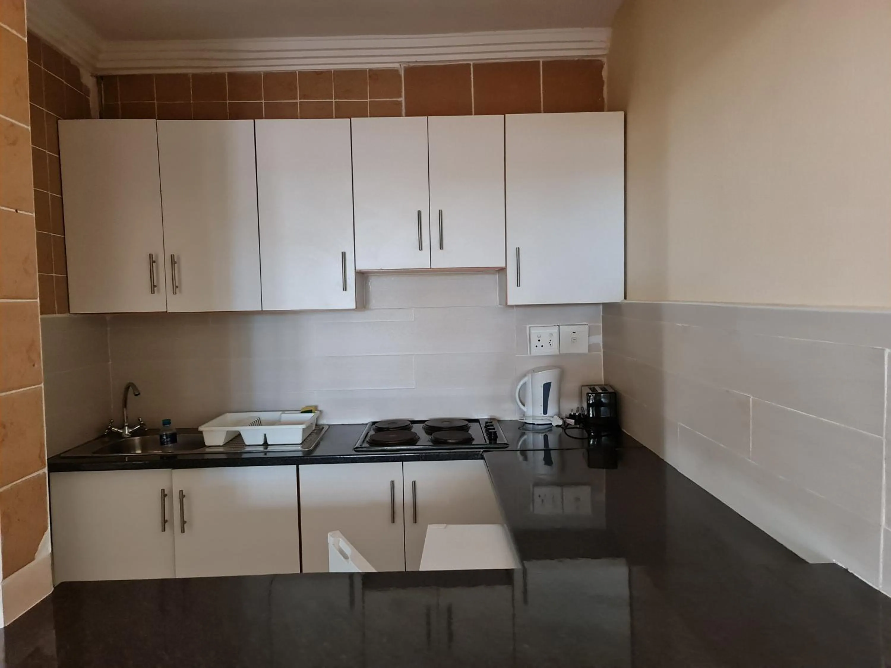Kitchen or kitchenette in Bluff Accommodation Aybriden Self-Catering