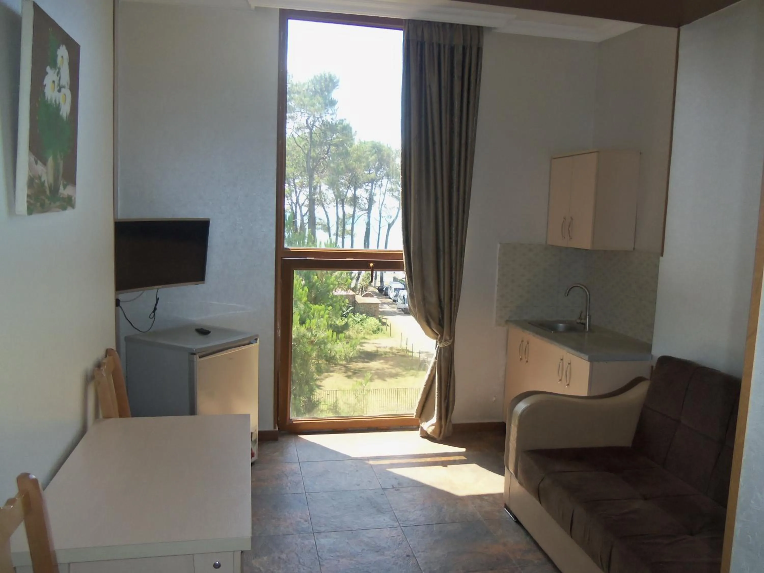 Communal lounge/ TV room in Hotel Inter