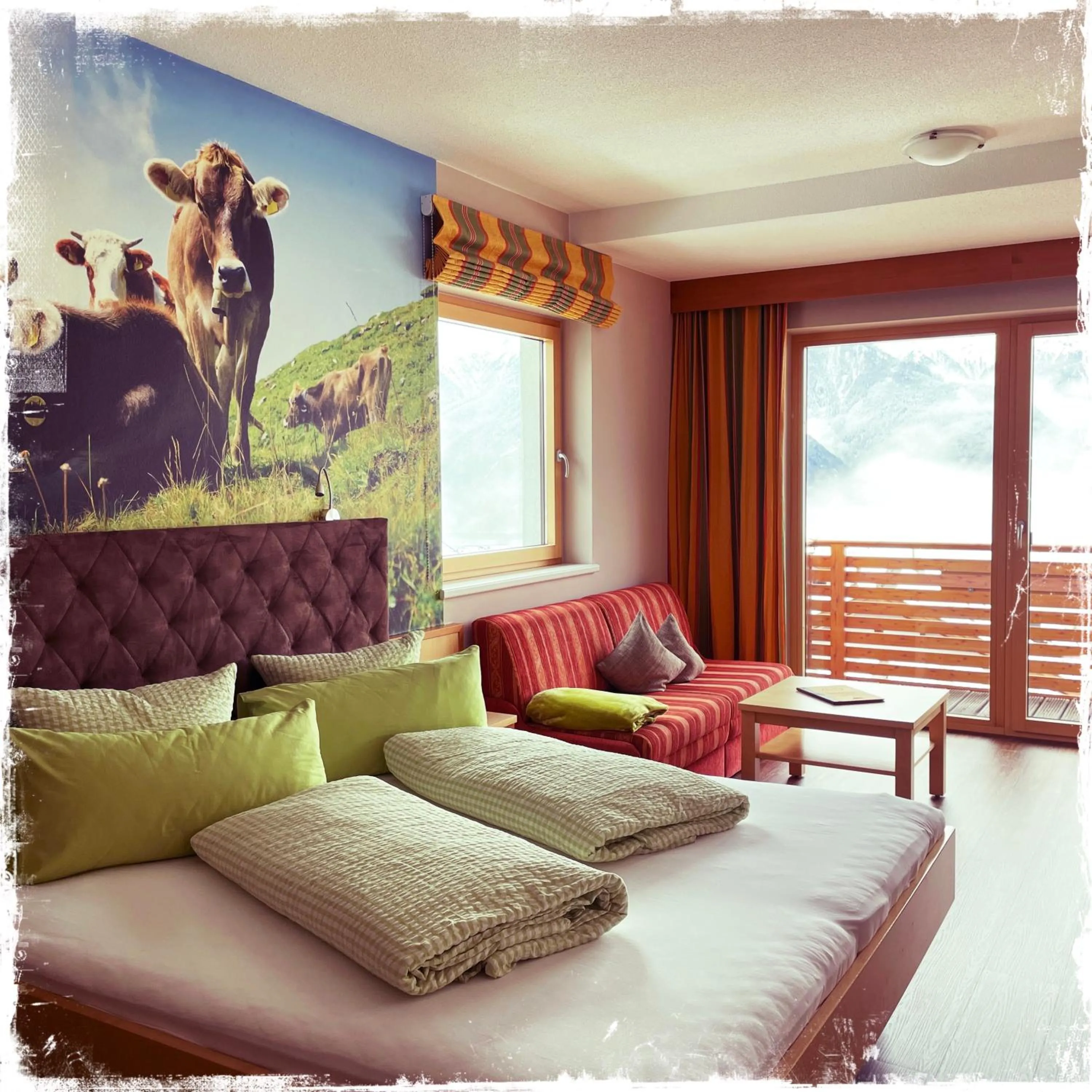 Photo of the whole room, Bed in Hotel Garni Alpendiamant