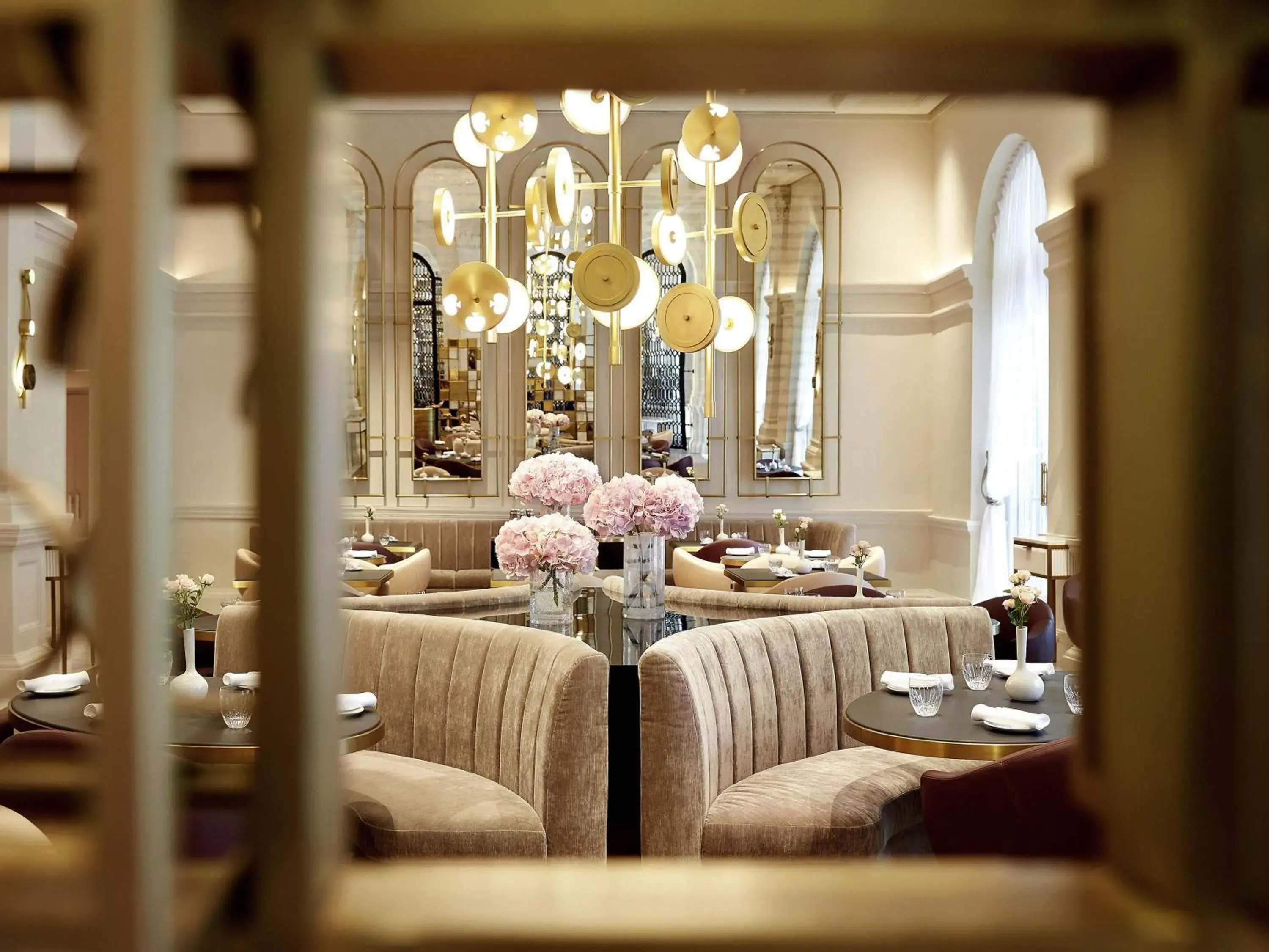 Restaurant/places to eat in Raffles Singapore Restaurant/places to eat in Raffles Singapore