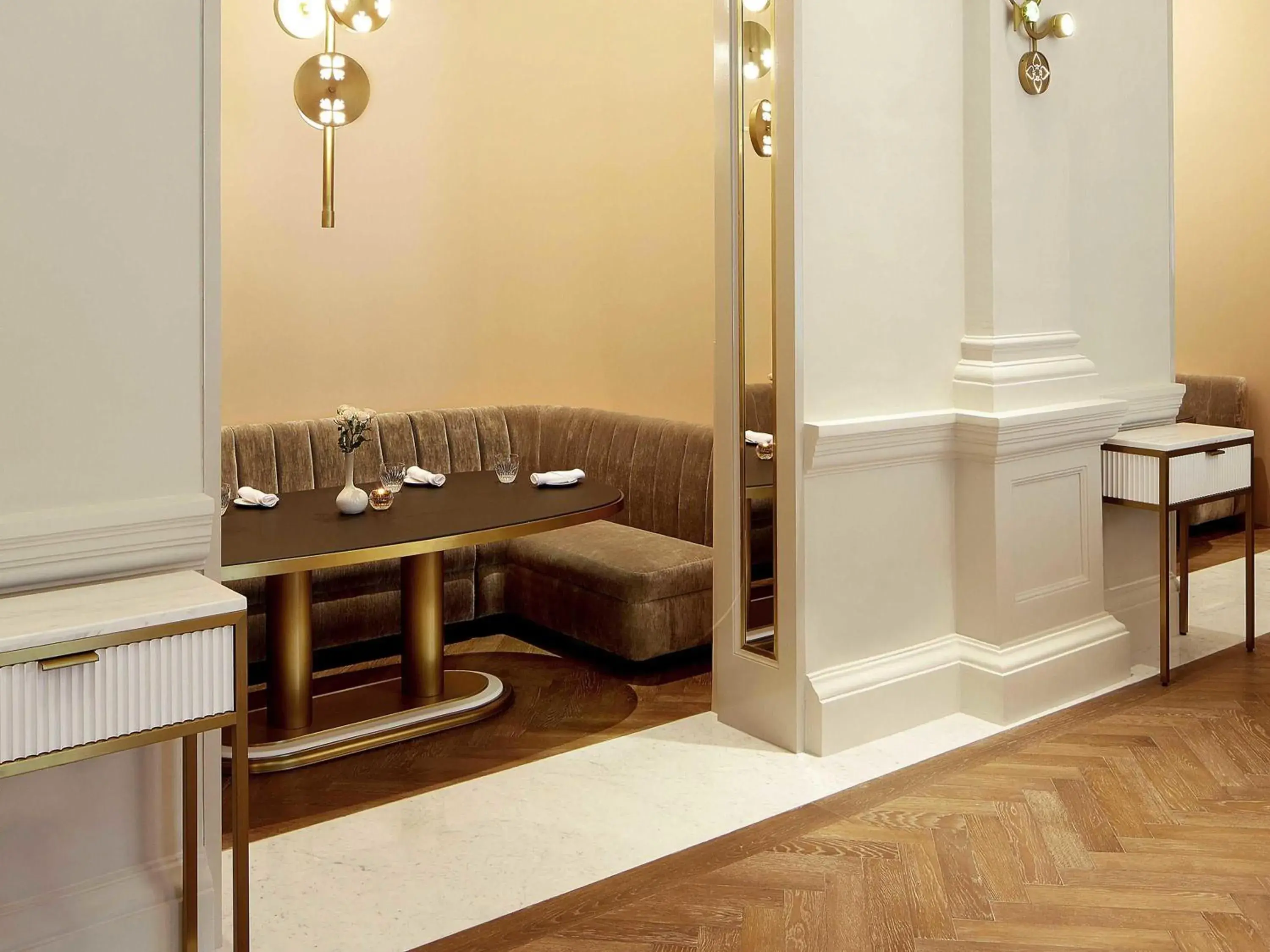 Restaurant/places to eat in Raffles Singapore Restaurant/places to eat in Raffles Singapore