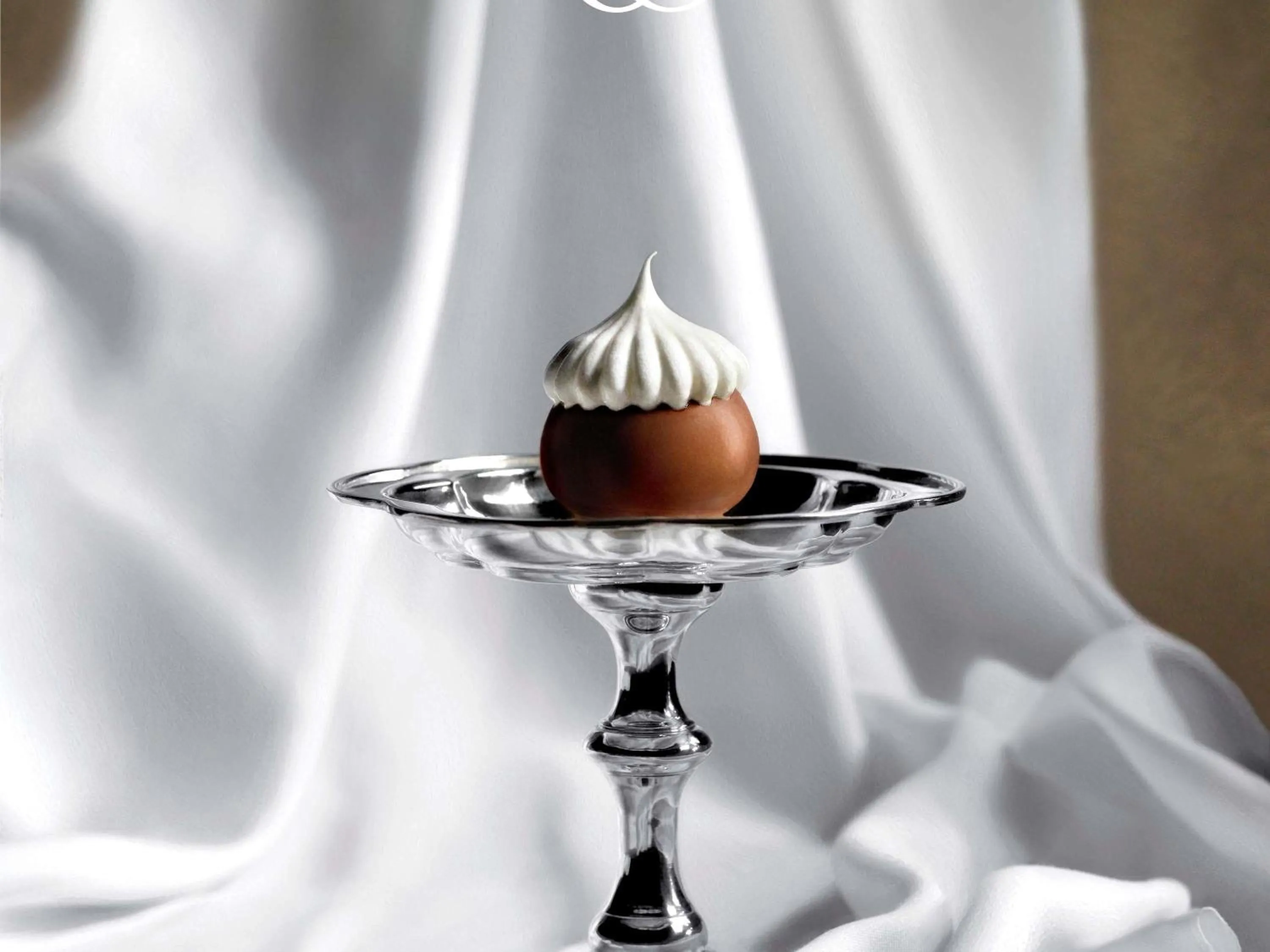 Restaurant/places to eat in Raffles Singapore