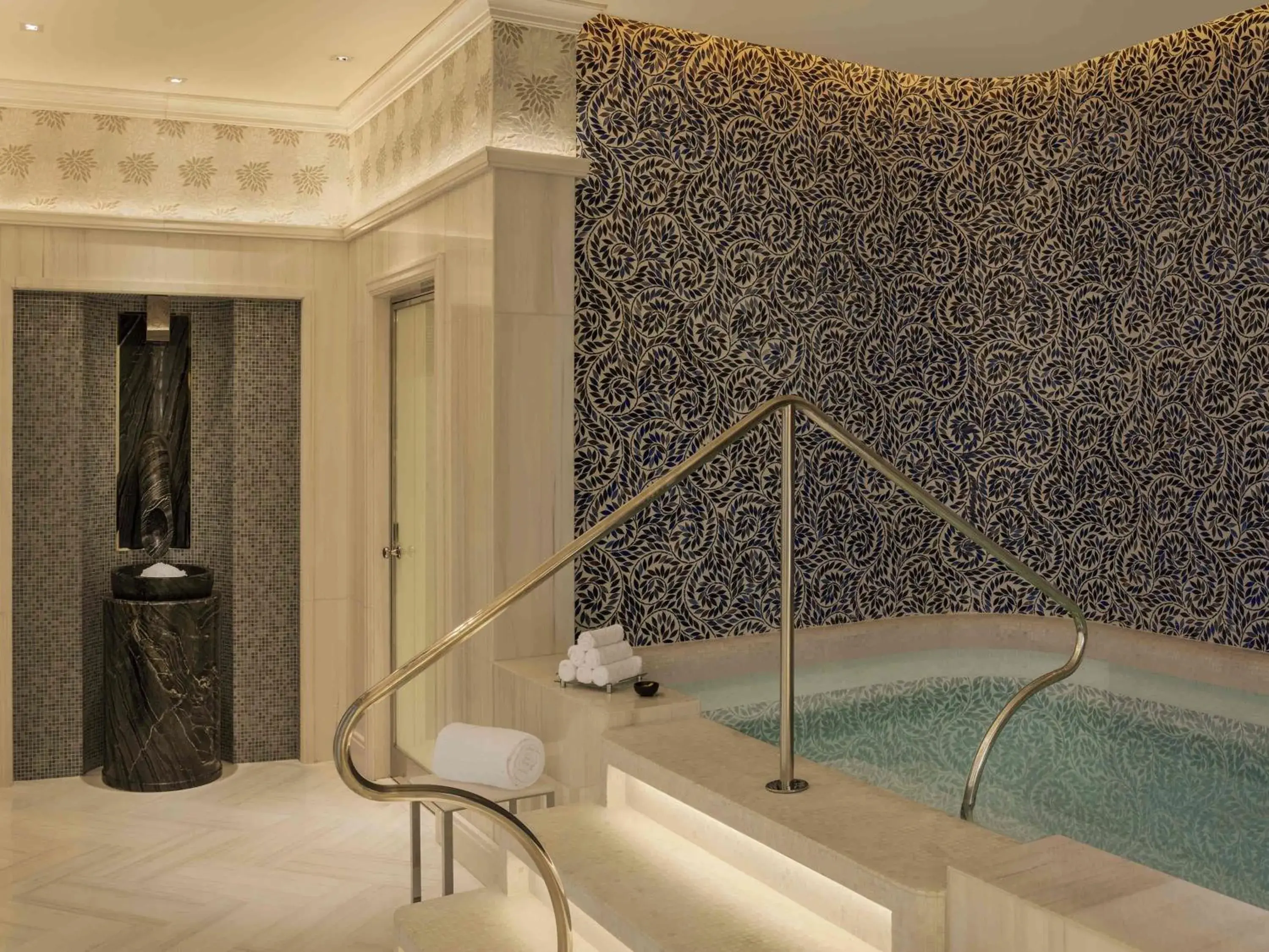 Spa and wellness centre/facilities in Raffles Singapore Spa and wellness centre/facilities in Raffles Singapore