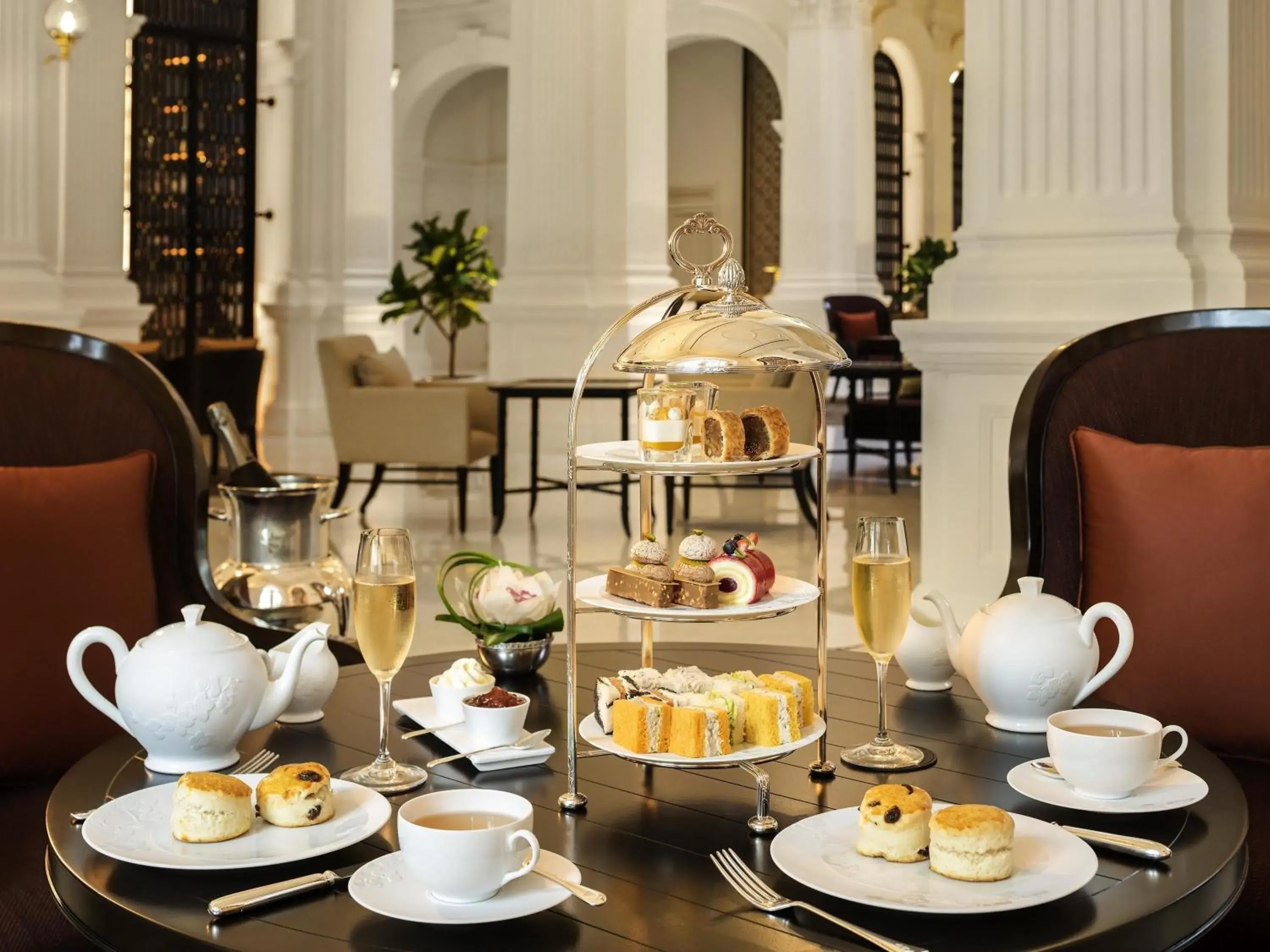 Restaurant/places to eat in Raffles Singapore Restaurant/places to eat in Raffles Singapore