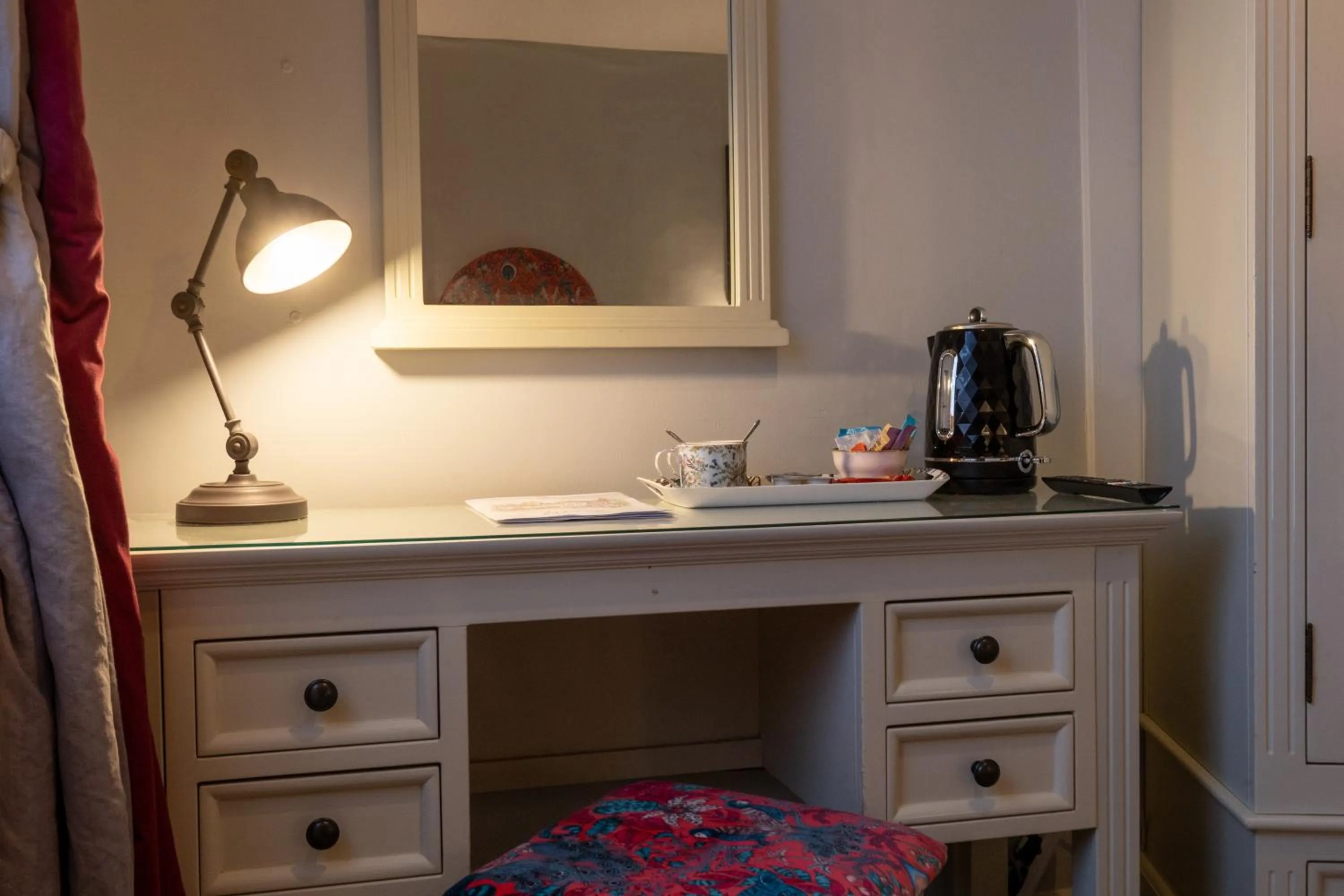 Coffee/tea facilities in The Old Vicarage Hotel & Restaurant