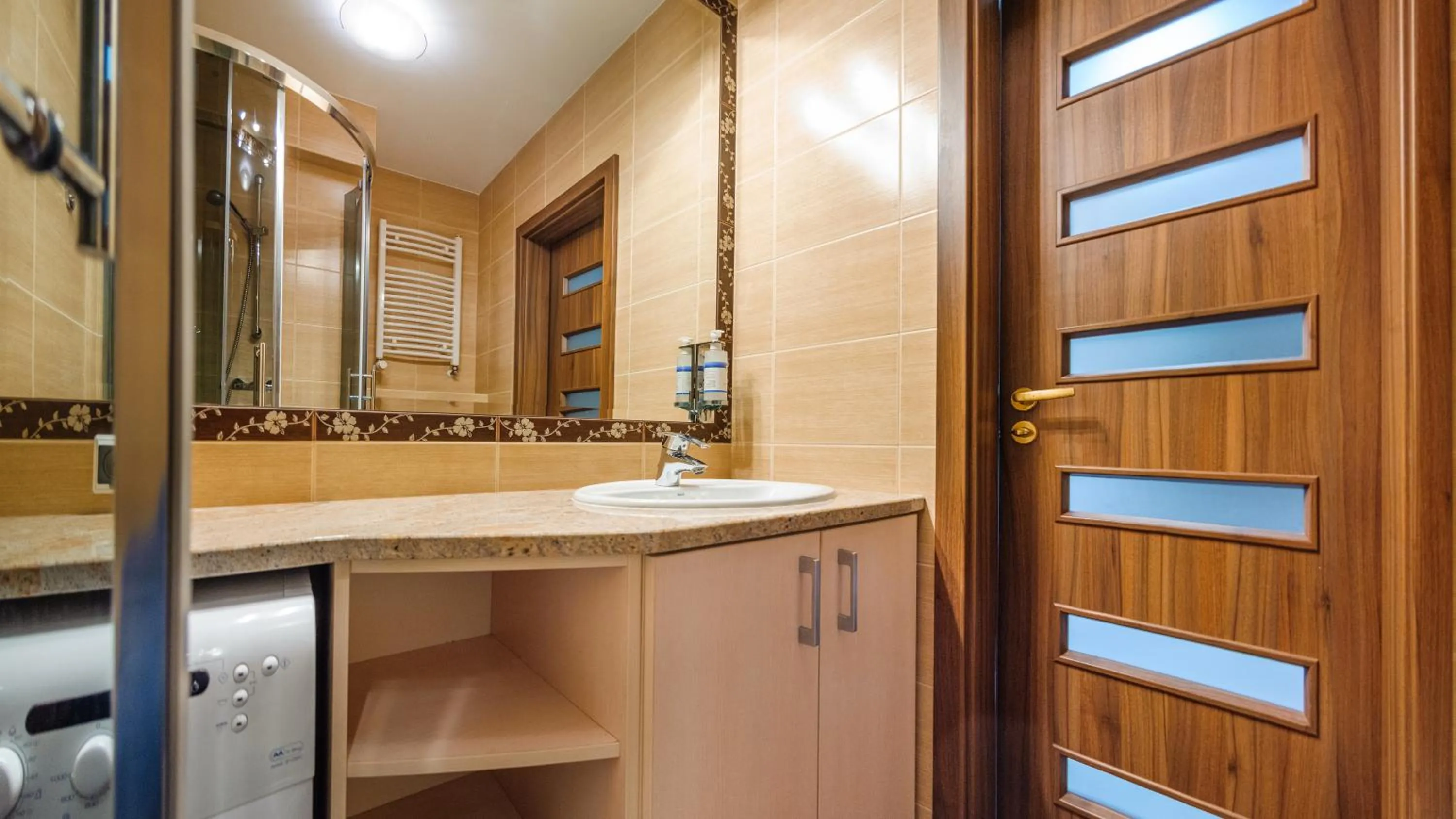 Bathroom in Na Klifie, Sun & Snow