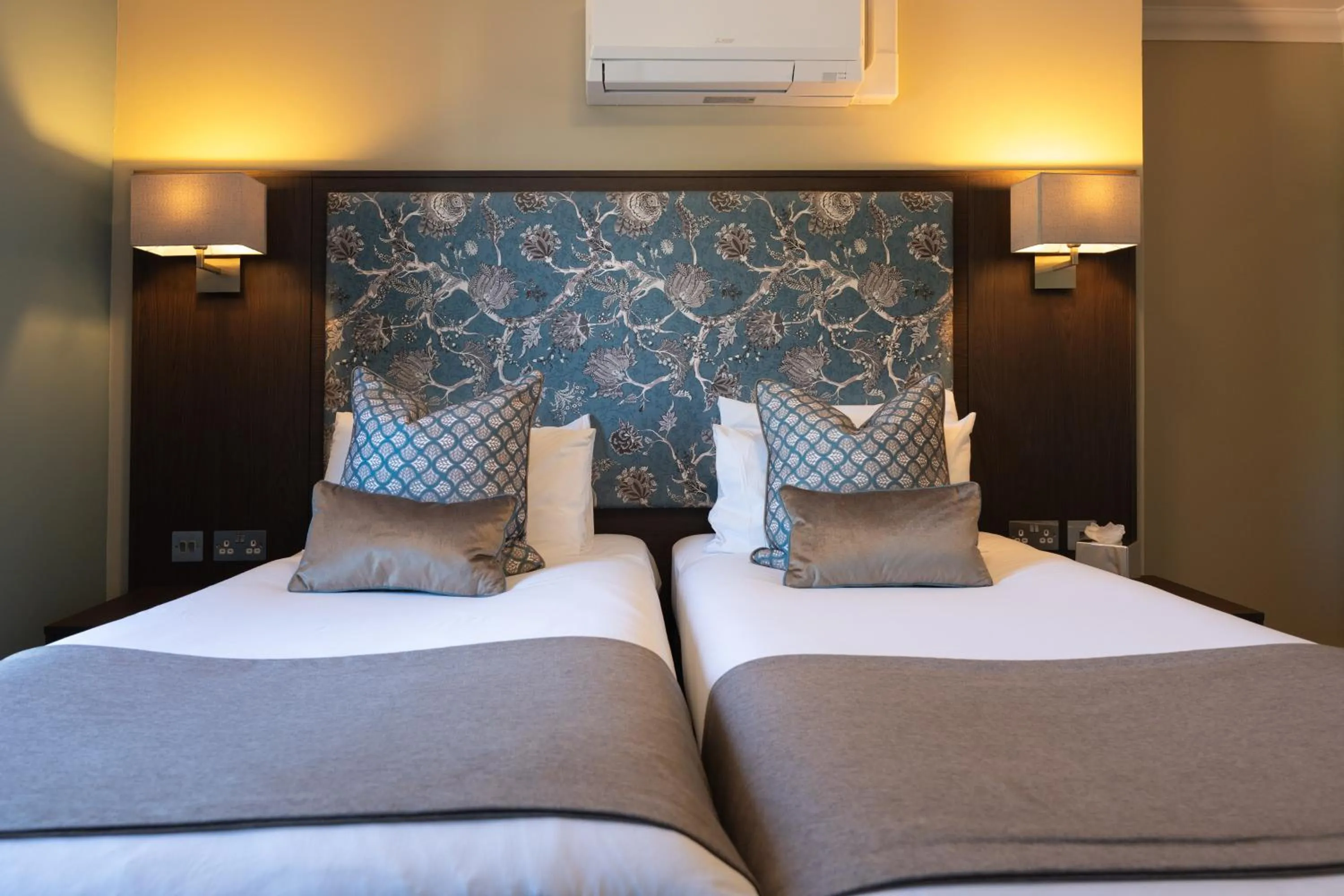 Bed in Nevis Bank Inn