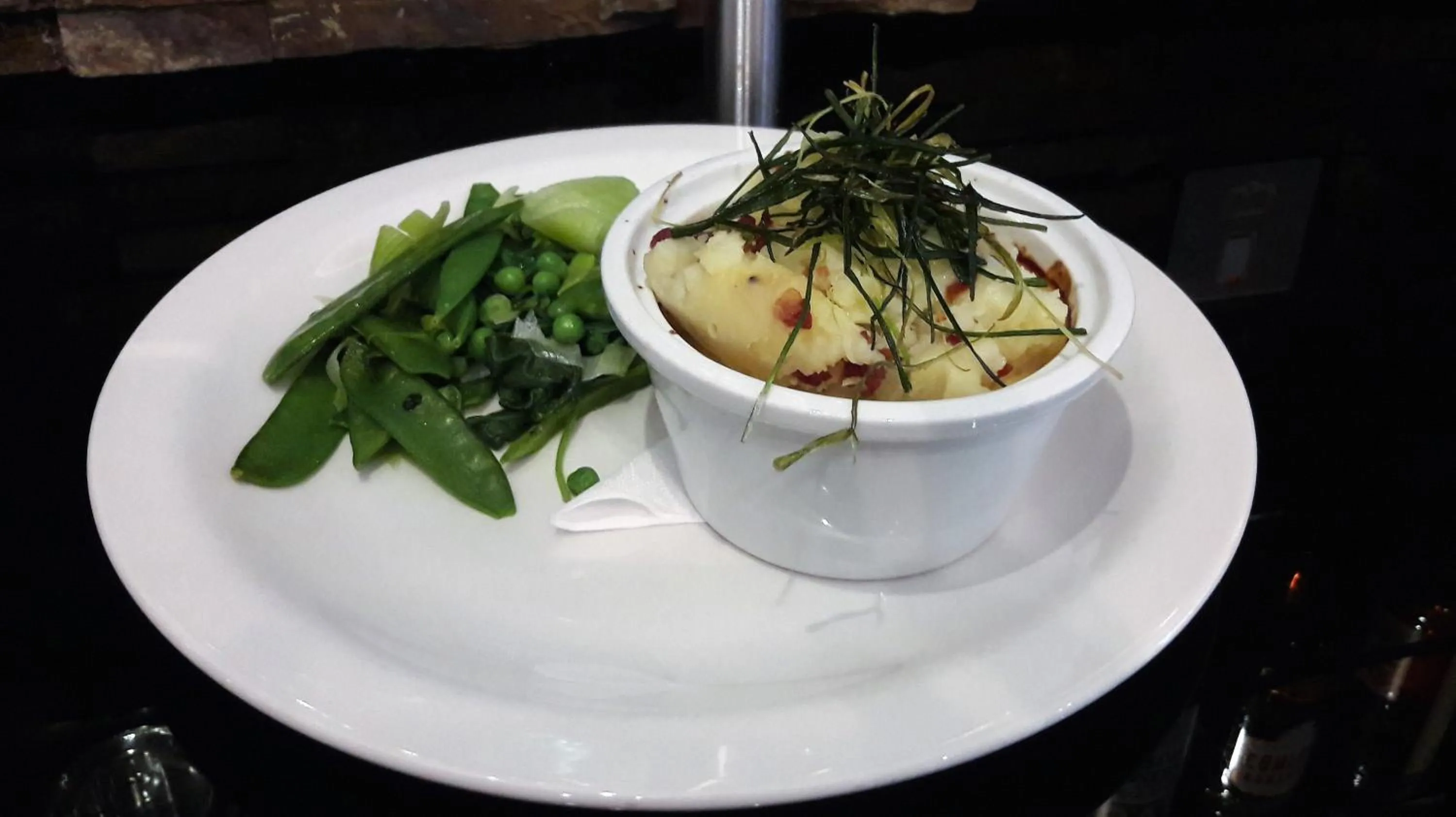 Lunch in Nevis Bank Inn