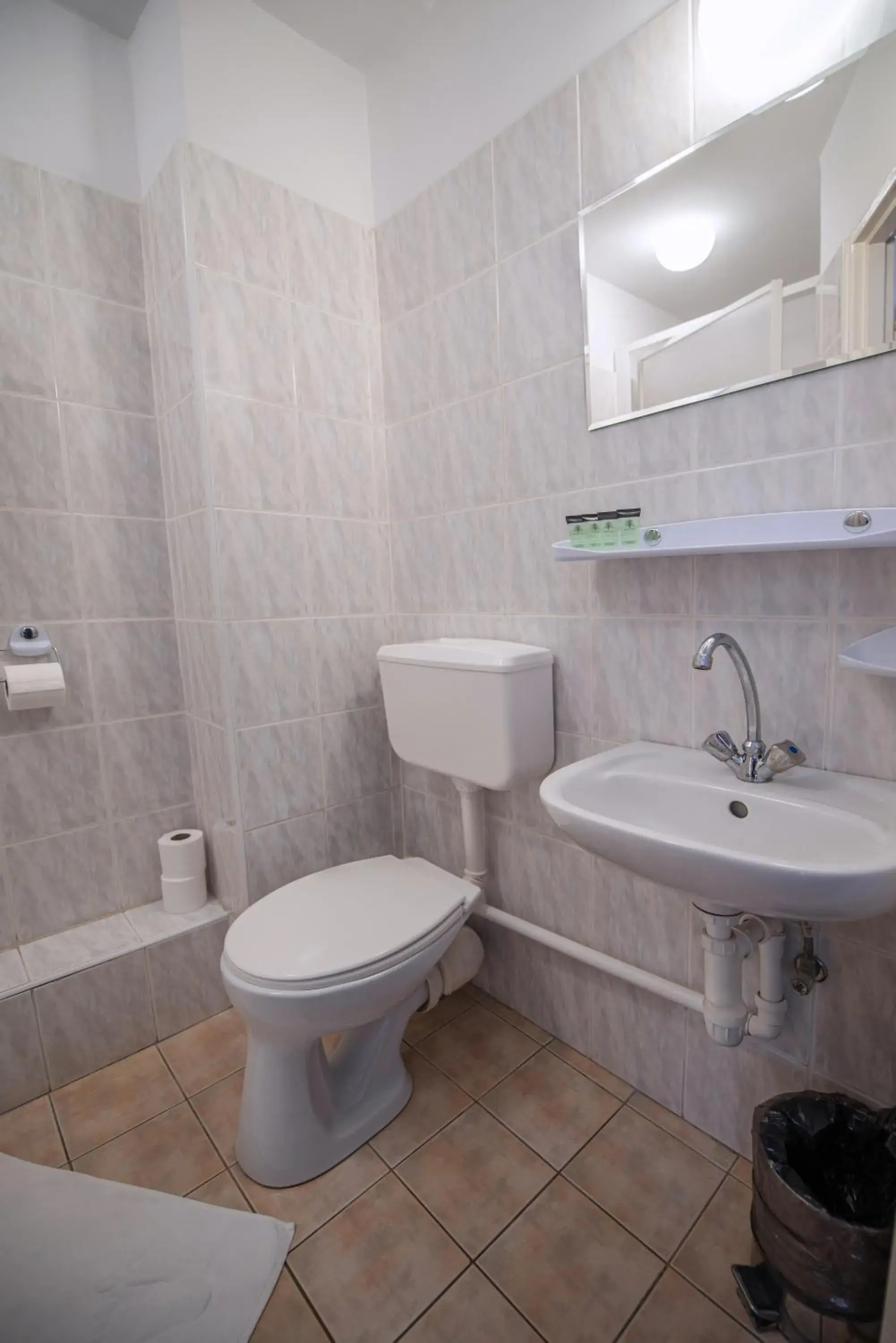 Economy Twin Room in Hotel Felix Economy Twin Room in Hotel Felix