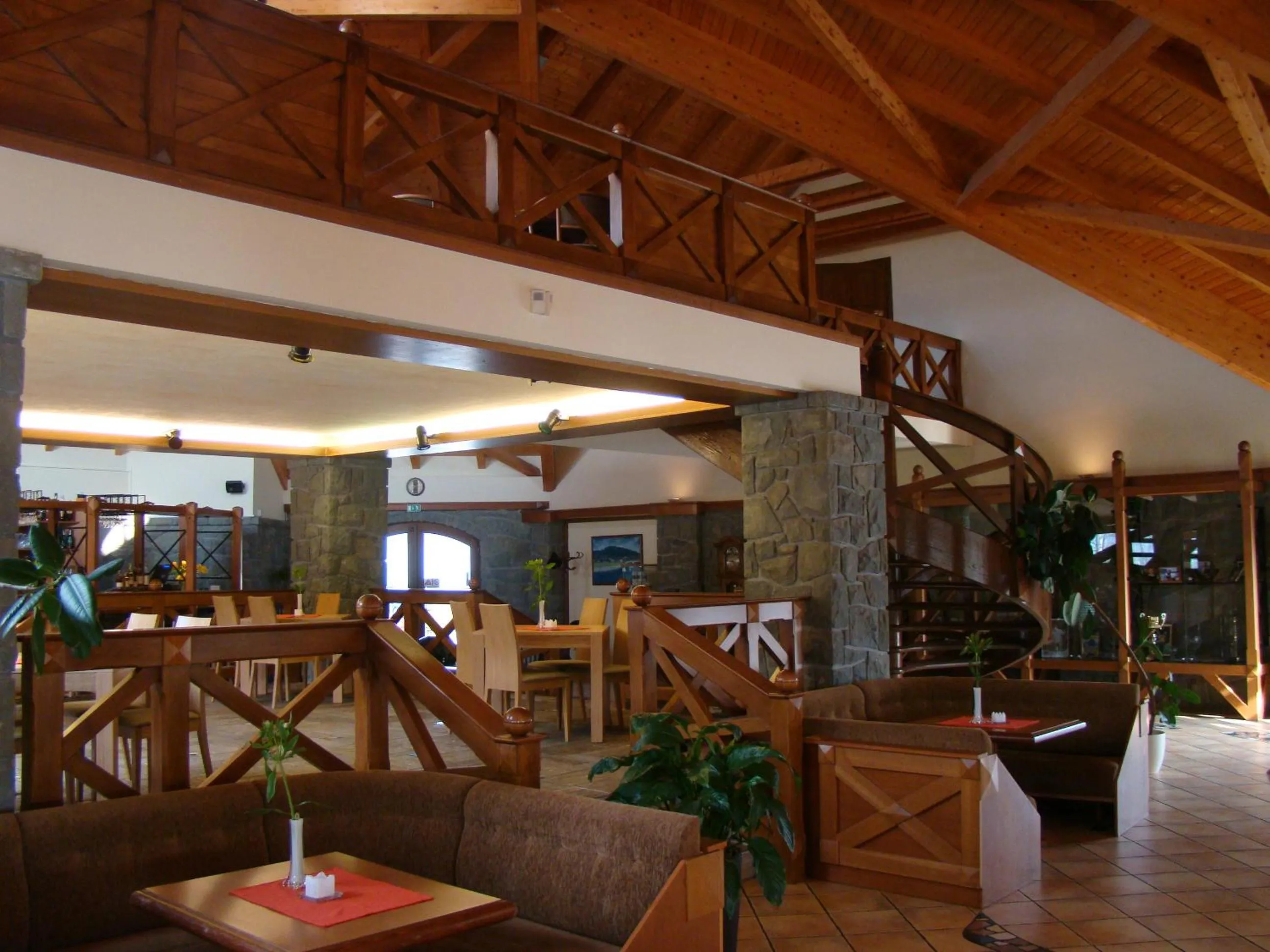 Restaurant/places to eat in Club Apartments