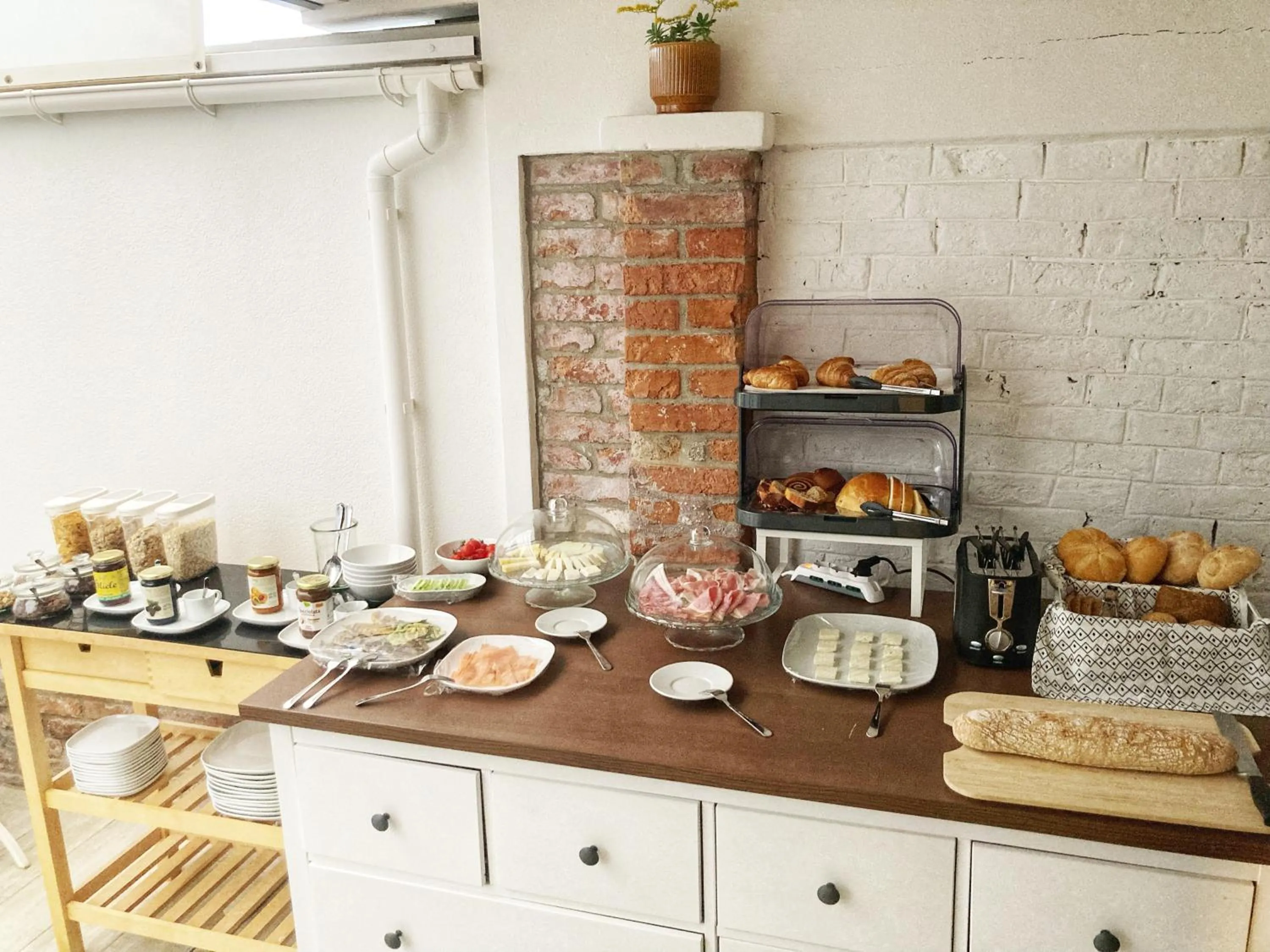 Breakfast in Casa di Mirea