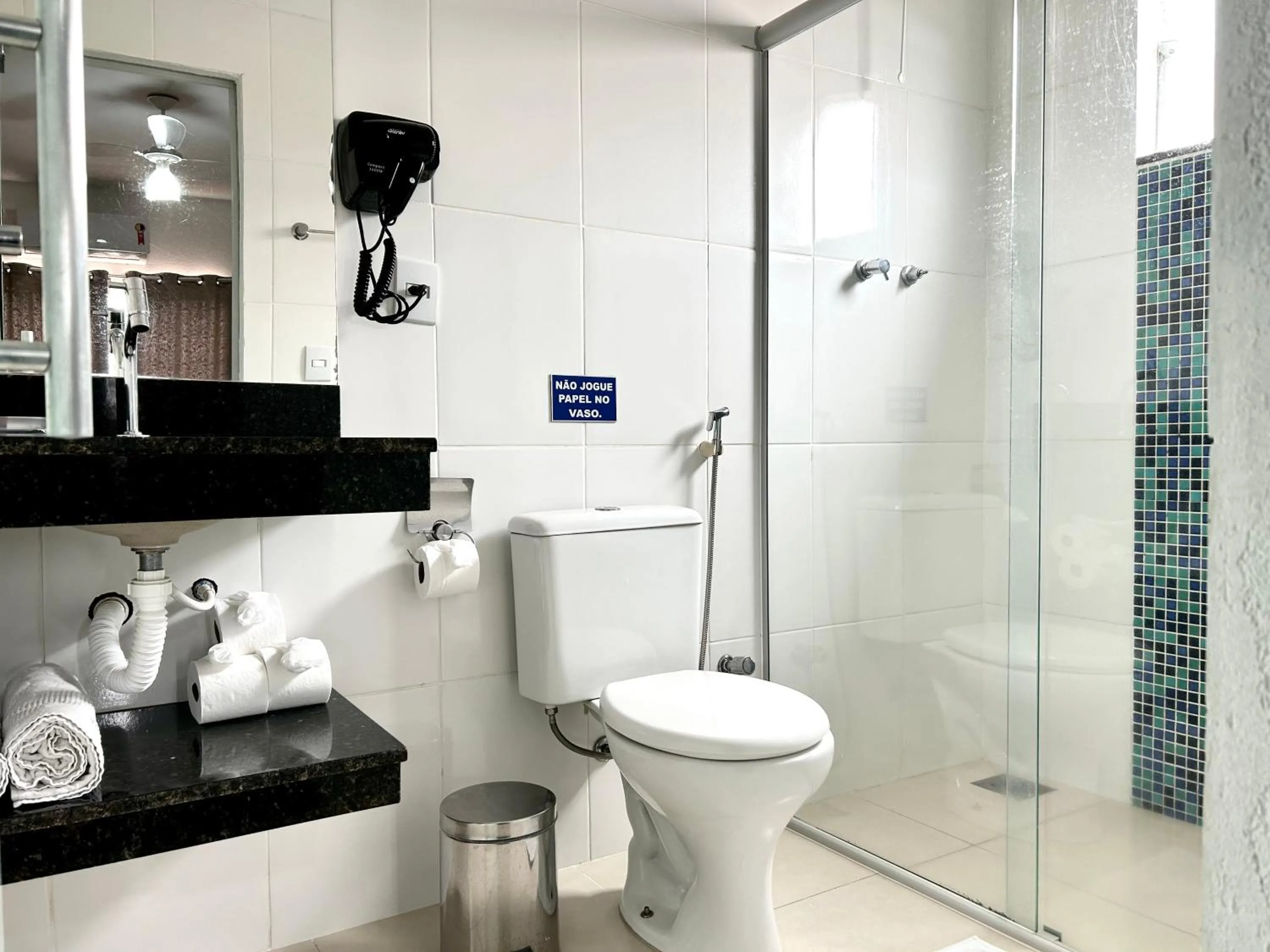 Bathroom in Pousada Rainha Dos Lagos