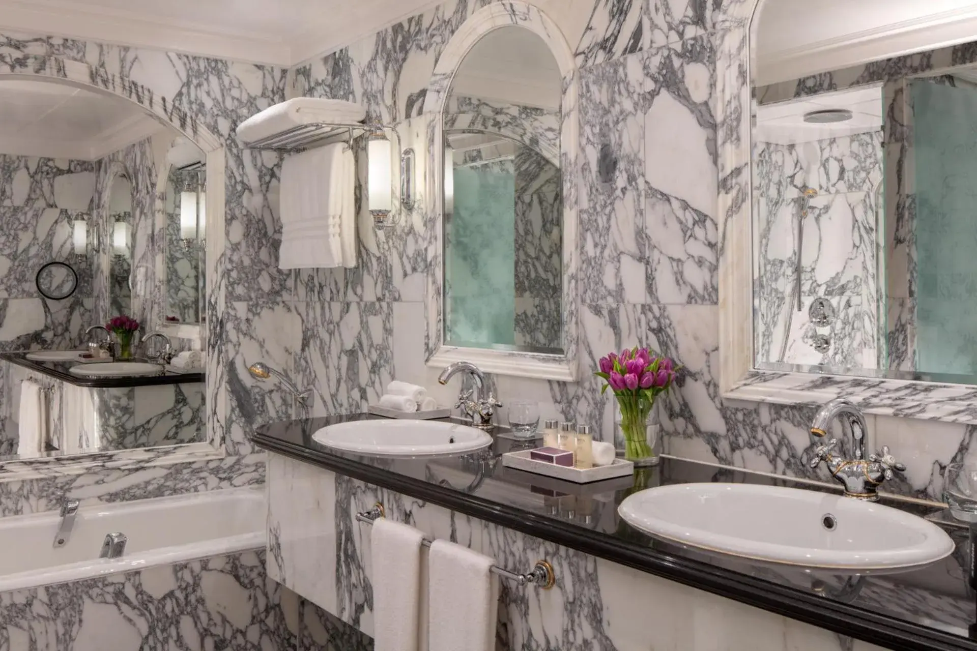 Bathroom in The Regency Hotel Kuwait Bathroom in The Regency Hotel Kuwait