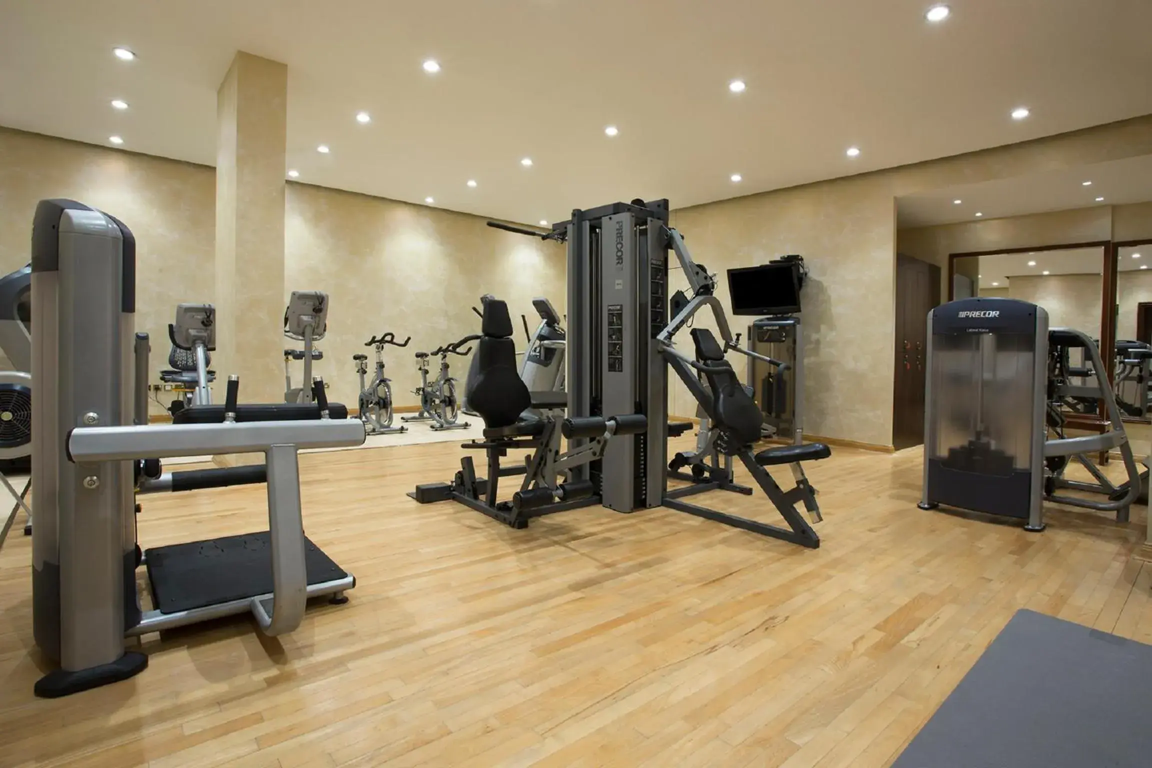 Fitness centre/facilities in The Regency Hotel Kuwait Fitness centre/facilities in The Regency Hotel Kuwait
