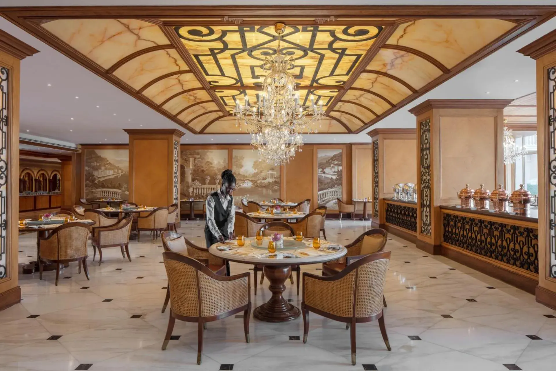 Restaurant/places to eat in The Regency Hotel Kuwait Restaurant/places to eat in The Regency Hotel Kuwait