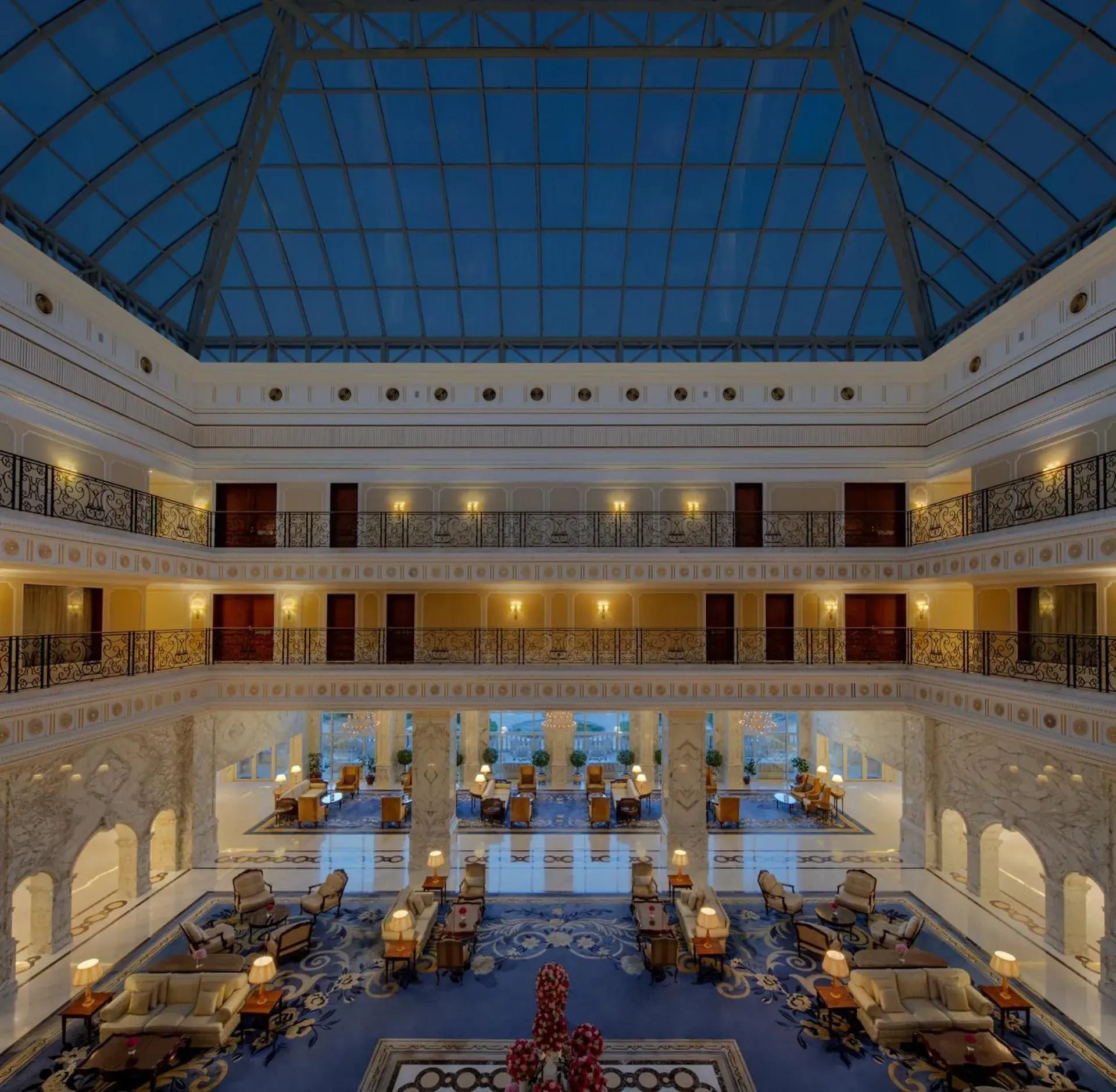 Restaurant/places to eat in The Regency Hotel Kuwait Restaurant/places to eat in The Regency Hotel Kuwait