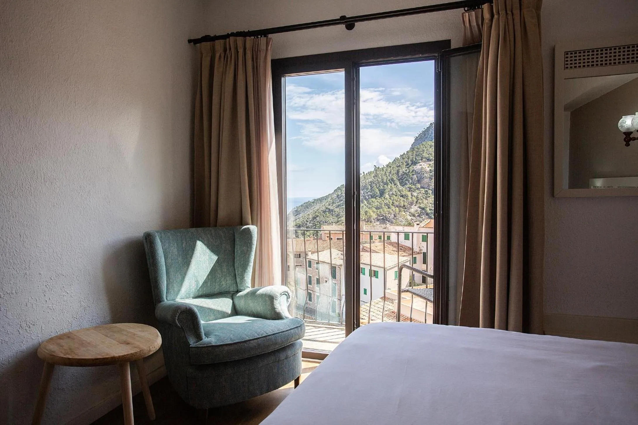 Photo of the whole room, Bed in Hostal Sa Baronia