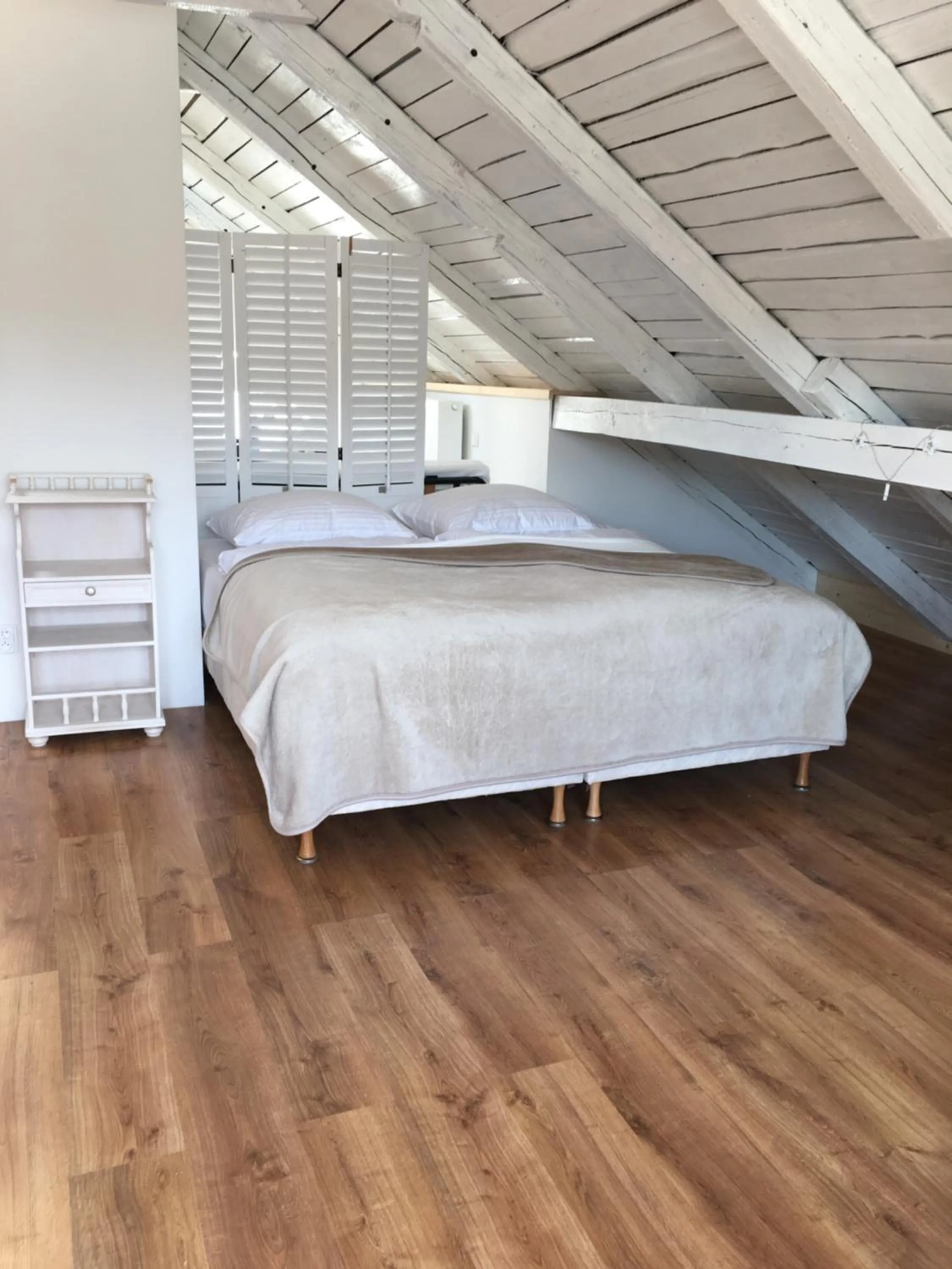 Apartment with Balcony and Garden View - single occupancy in House Apartmentshumpolec + Garden