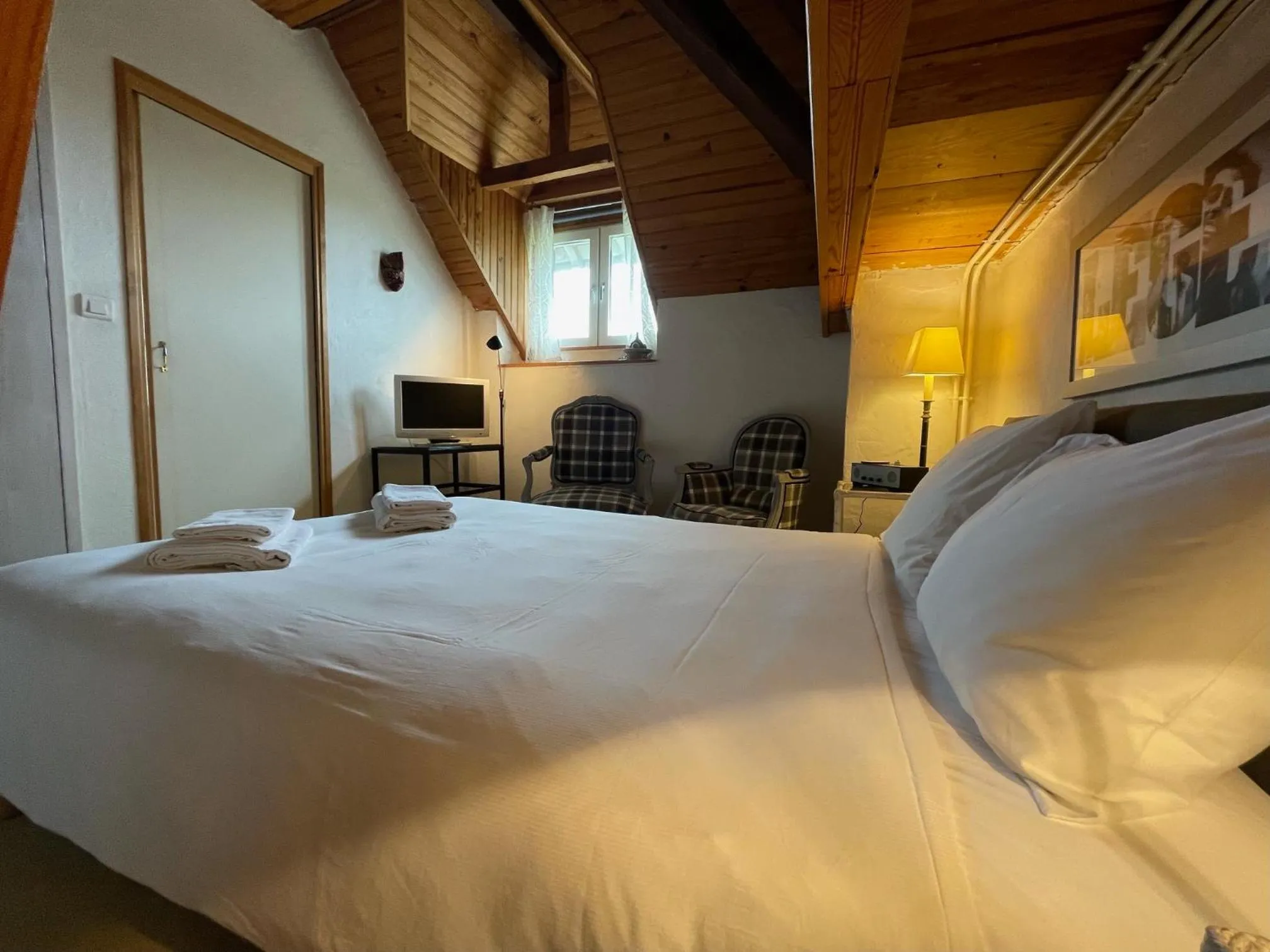 Photo of the whole room, Bed in Domaine de Bassilour