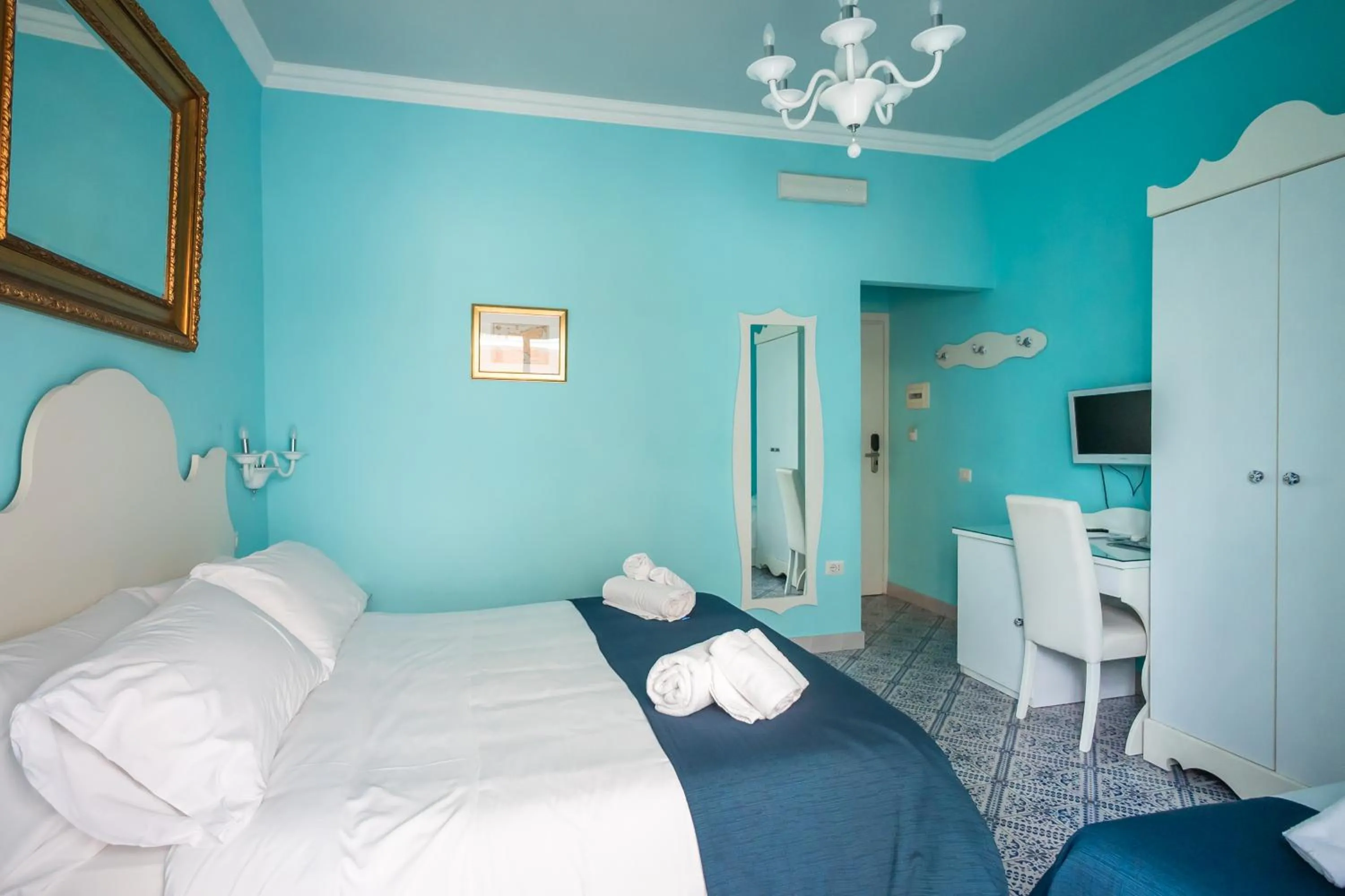 Bed in Hotel Villa Nefele